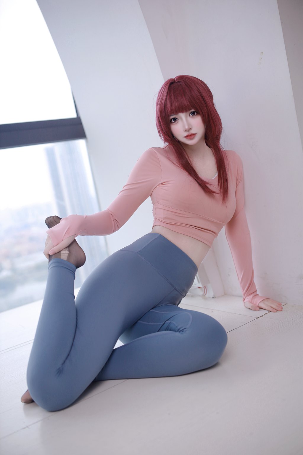 网紅Coser@疯猫ss 2024年二月限定 瑜伽服 卡芙卡 [58P-844MB] 网红写真-第1张