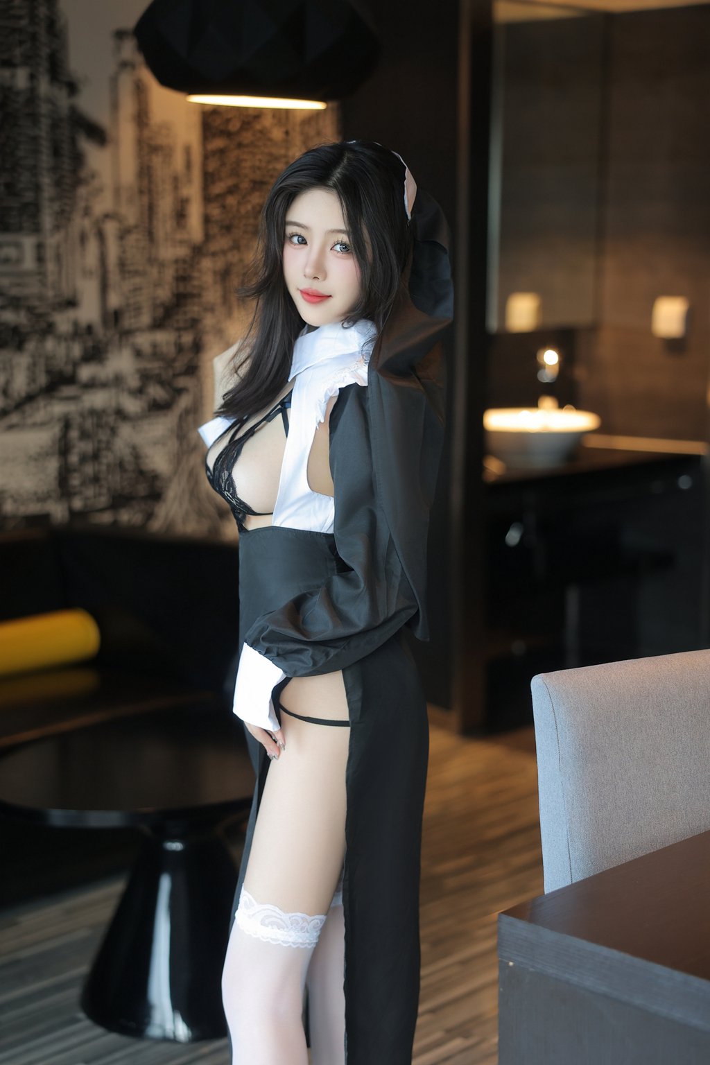 秀人模特@袁园 内部私购- 修女 [81P/432MB] 年费专享-第1张