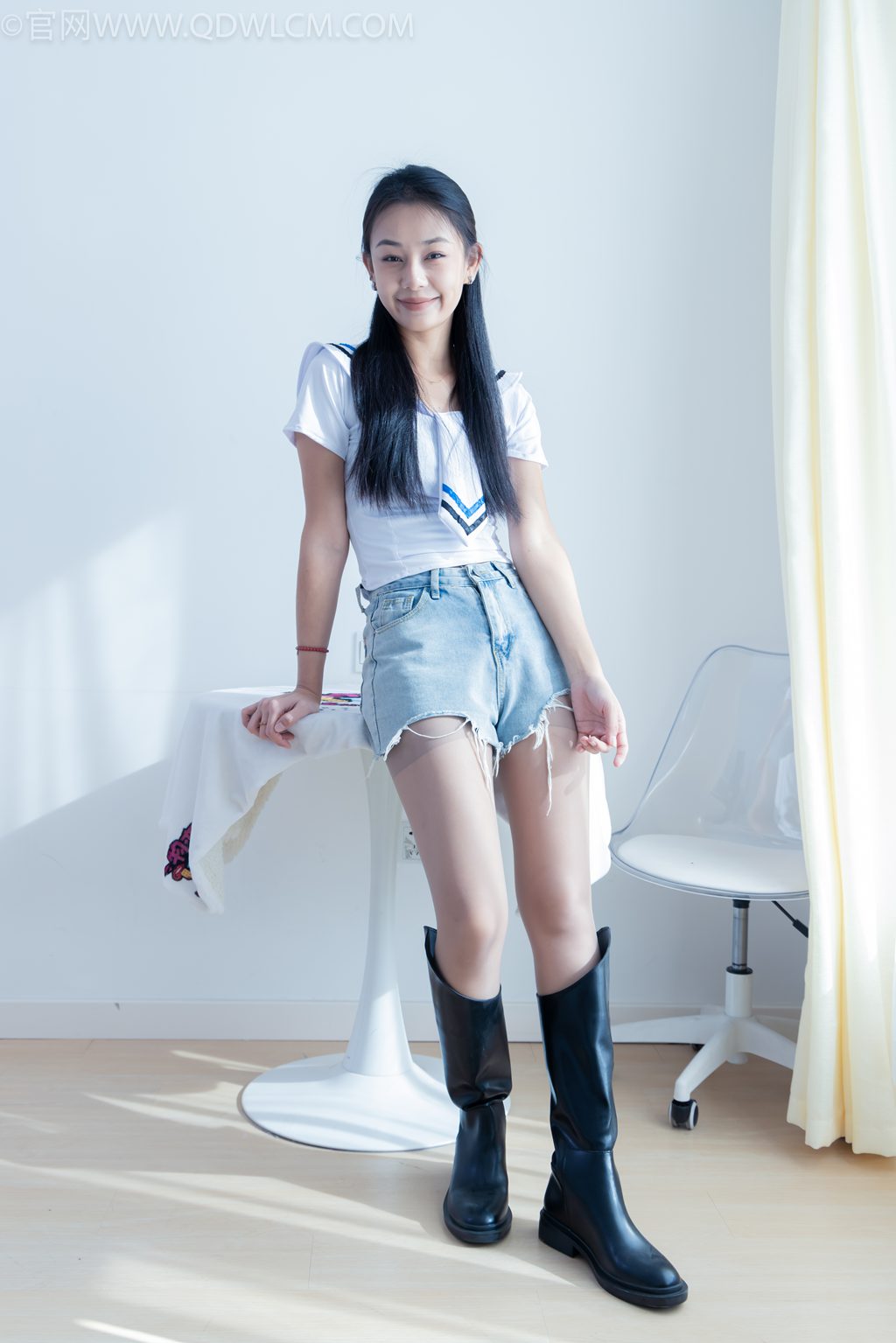 勿恋传媒 NO.2272 岚岚-灯火阑珊 [195P/1V/4.49G] 其它写真-第2张