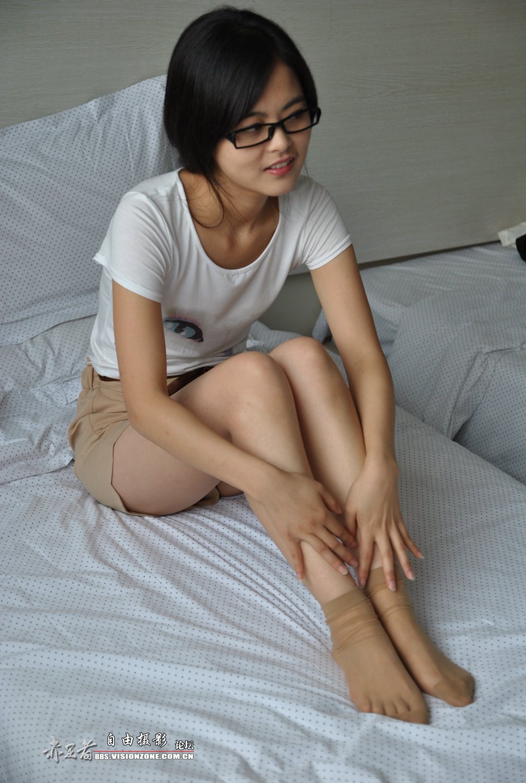 自由摄影 No.423 小清晰白衬衫肉丝 [26P/24MB] 其它写真-第1张