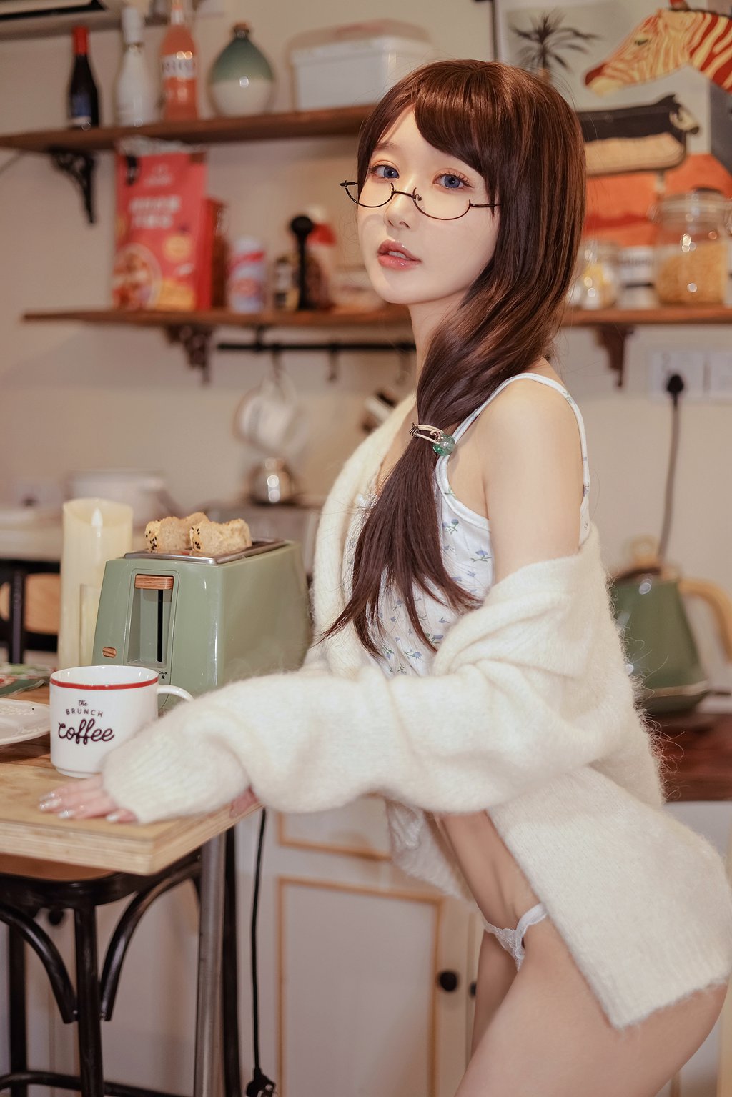 动漫博主@阿包也是兔娘 轻熟女[34P-625.4M] 网红写真-第1张