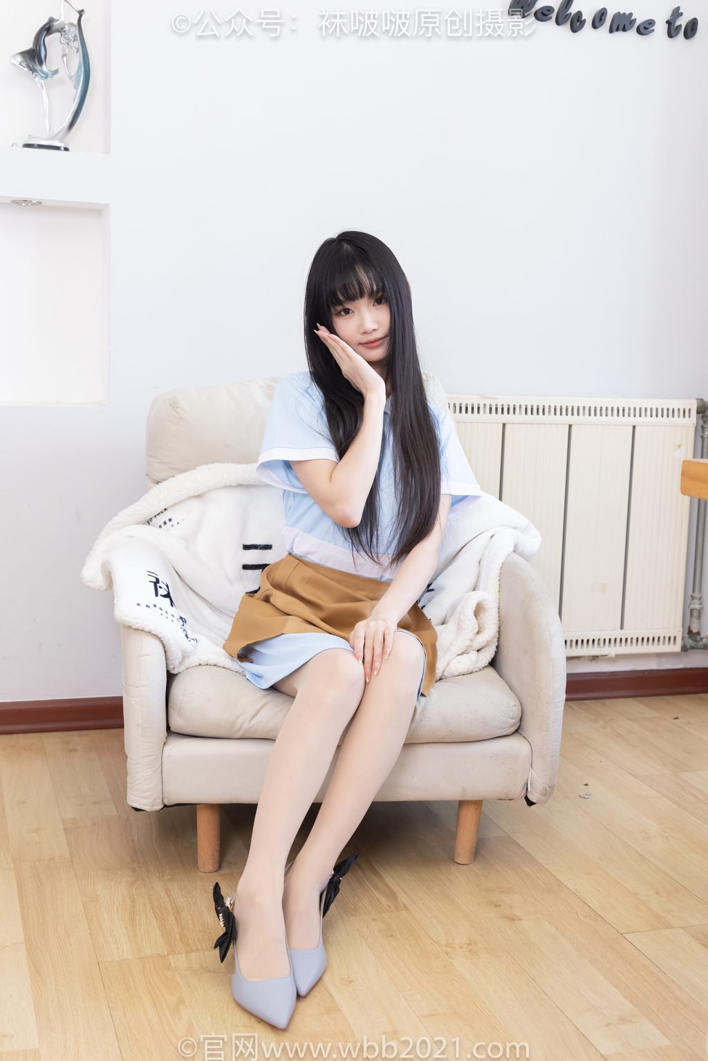 [BoBoSocks袜啵啵] NO.521 甜甜圈-制服、高跟鞋、薄肉丝（脚尖加固款）、裸足（花絮版）[145P/1V/6.21G] 年费专享-第1张
