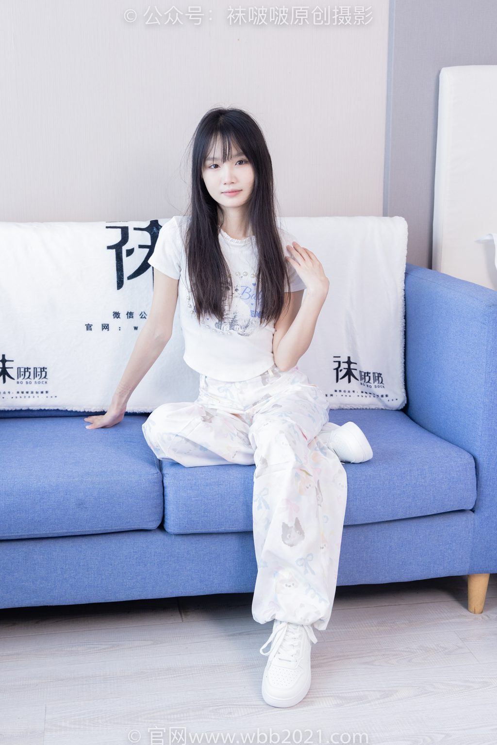 [BoBoSocks袜啵啵] NO.550 甜甜圈-板鞋、自然穿脏白棉袜（花絮版）[148P/1V/5.90G] 年费专享-第4张