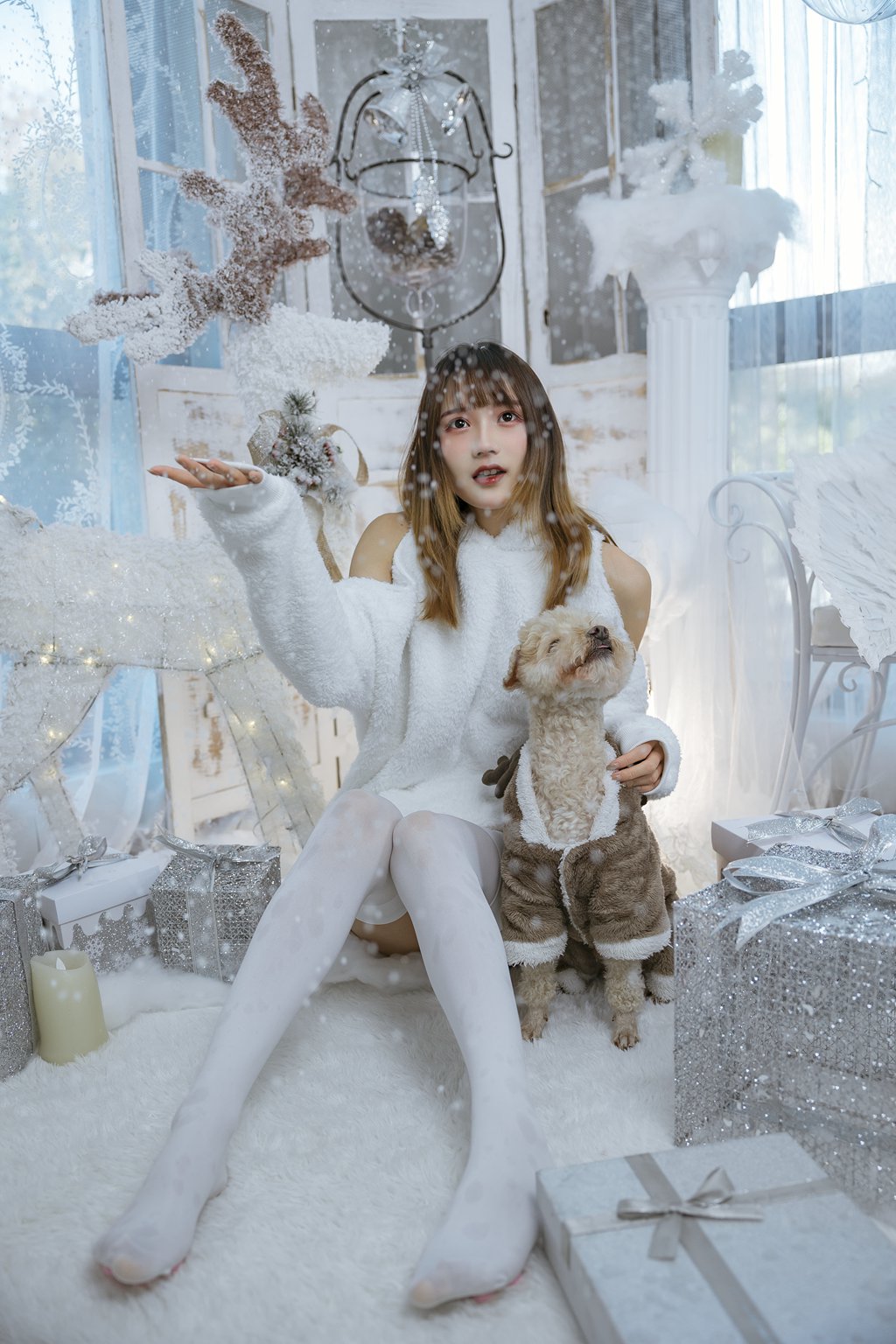 人气Coser@兔子Zzz不吃胡萝卜 温馨少女与宠物们[23P-120.9M] 网红写真-第4张