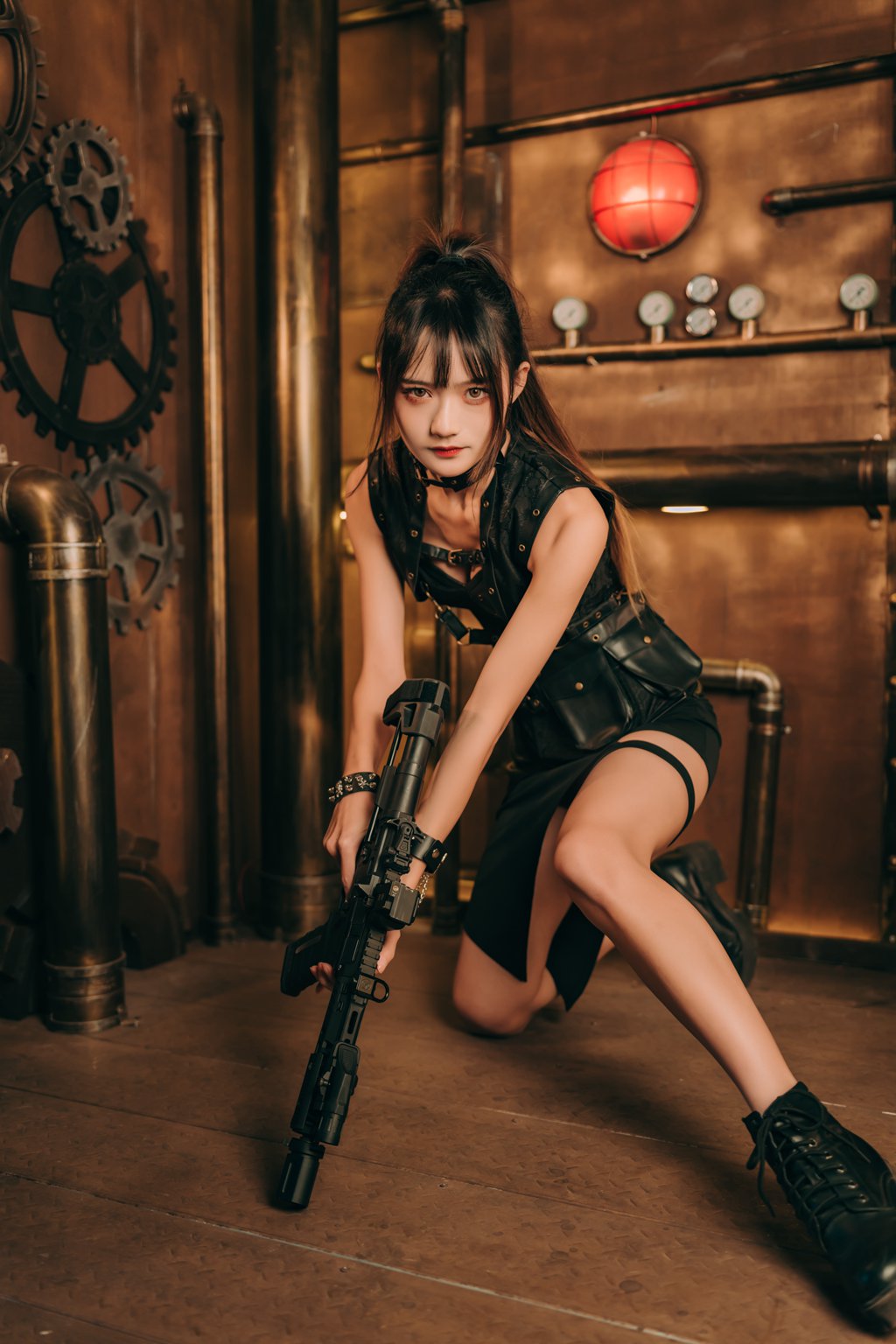 人气Coser@兔子Zzz不吃胡萝卜 潜入搜查[29P-136M] 网红写真-第4张