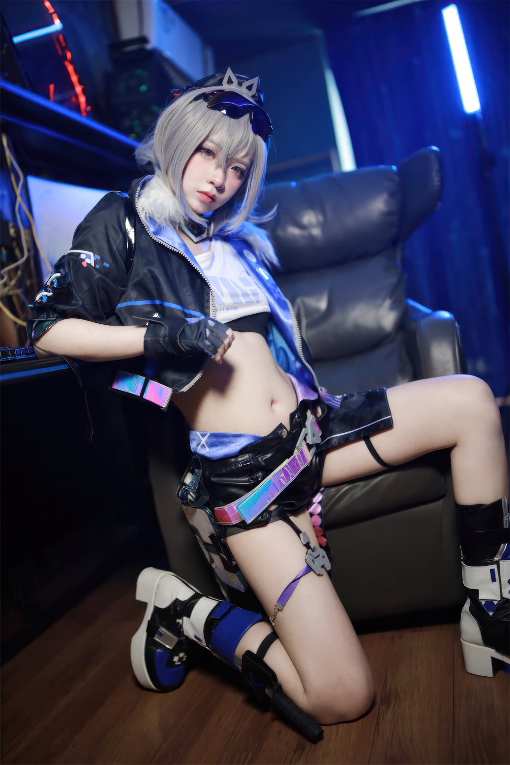 网紅Coser@疯猫ss 银狼[37P-311MB] 网红写真-第4张
