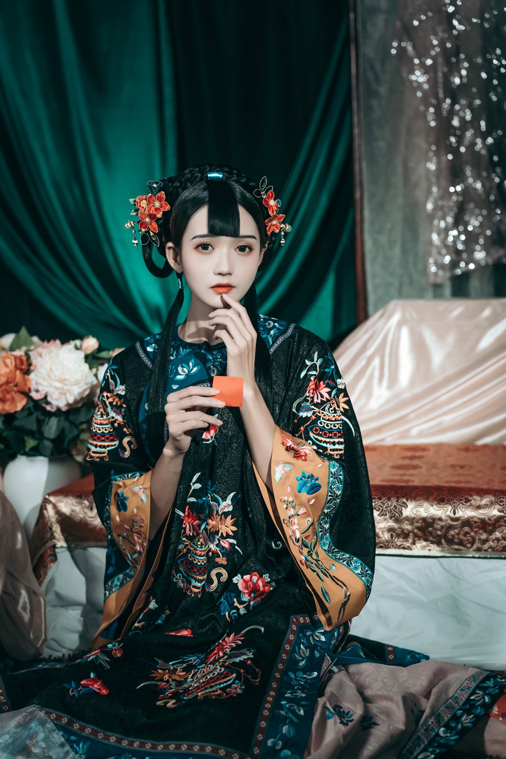 人气Coser@兔子Zzz不吃胡萝卜 经年旧梦-清汉女[41P-236.6M] 网红写真-第4张