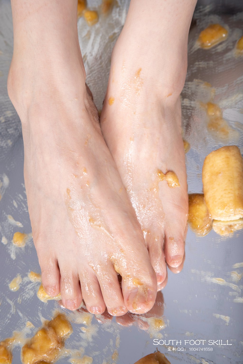 南国足艺 No.068 慕丝沫沫踩香蕉 [115P/1.34G] 南国足艺-第4张