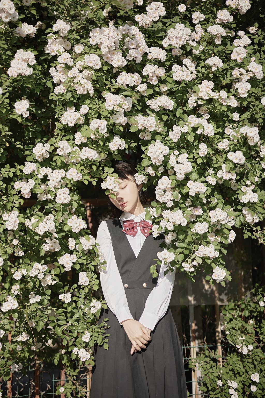 人气动漫Coser@Shika小鹿鹿 蔷薇JK [14P-198MB] 网红写真-第4张