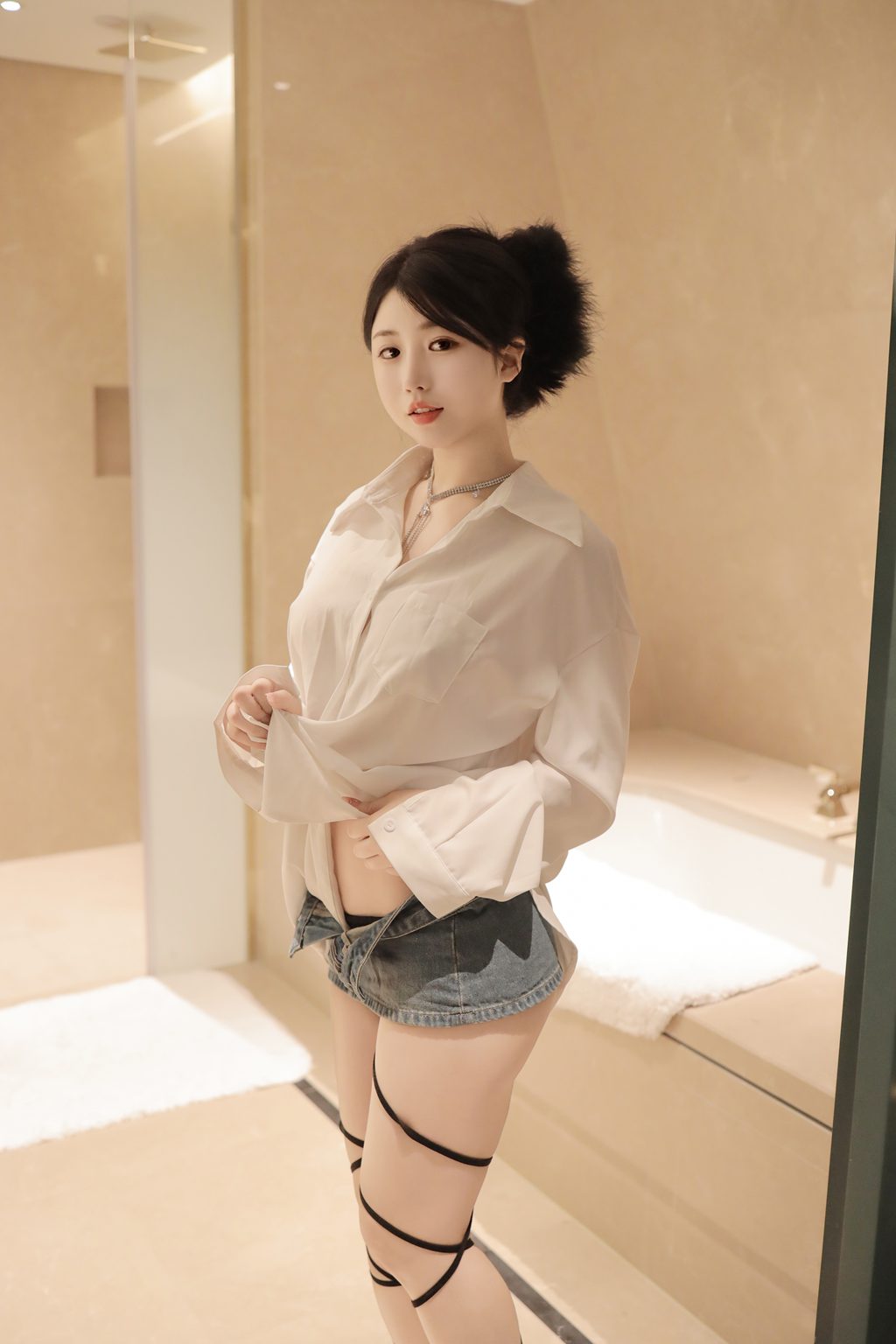 秀人模特@陈小花–淋浴[74P/842MB] 年费专享-第2张