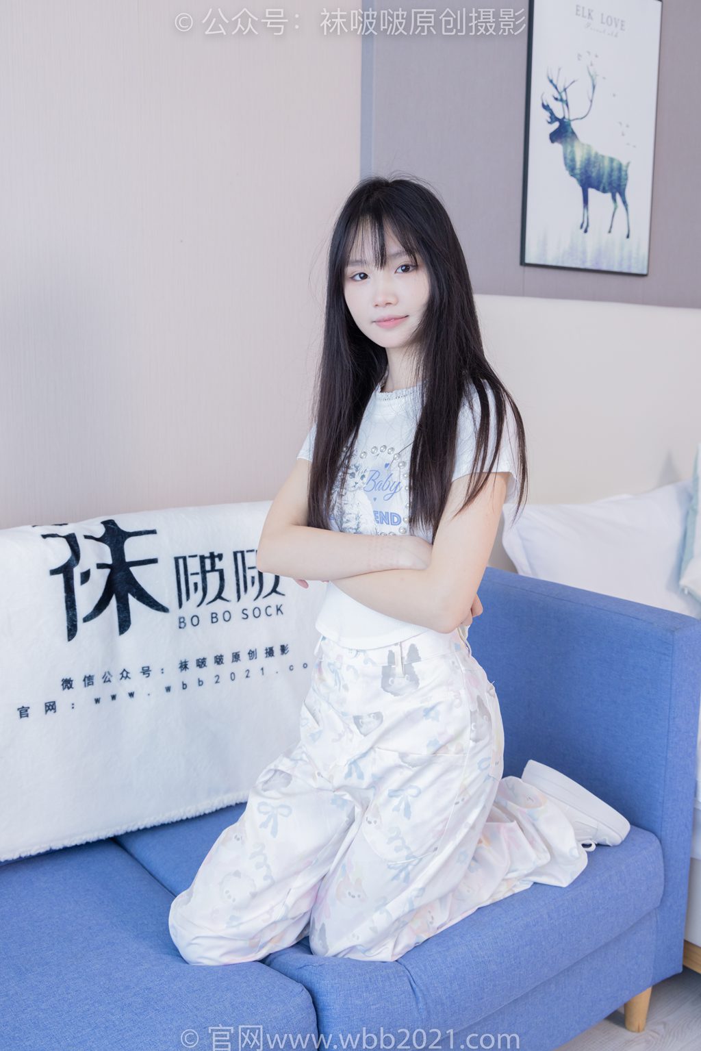 [BoBoSocks袜啵啵] NO.550 甜甜圈-板鞋、自然穿脏白棉袜（花絮版）[148P/1V/5.90G] 年费专享-第2张