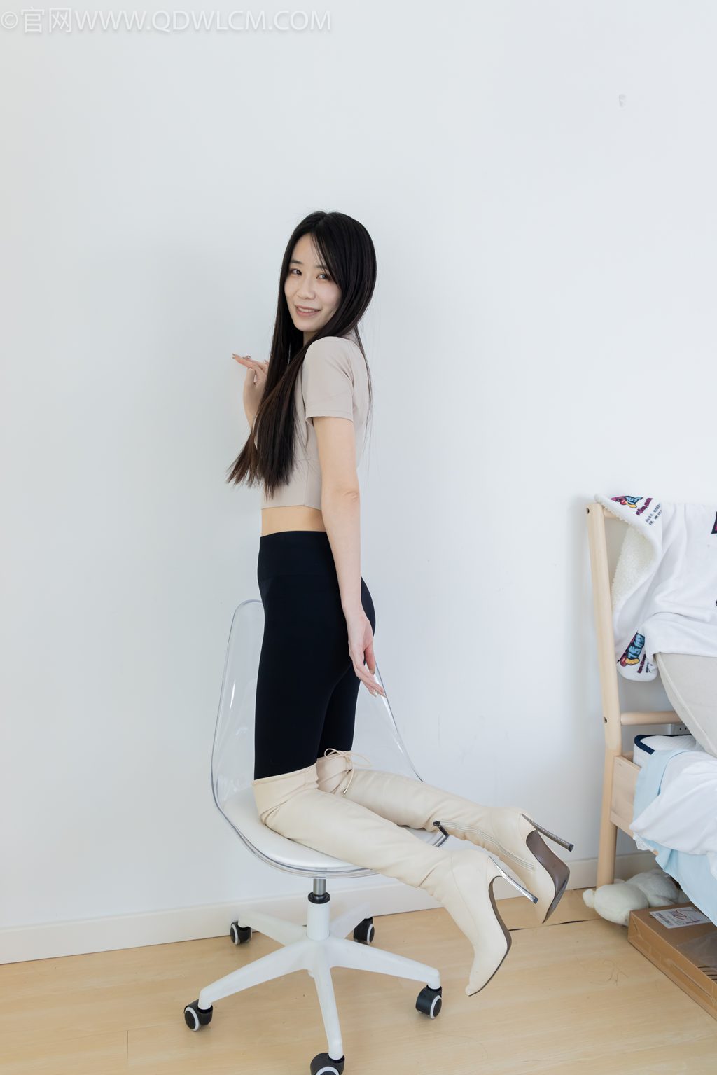 勿恋传媒 NO.2305 菜菜-书页慢慢泛黄 [172P/1V/4.44G] 其它写真-第2张