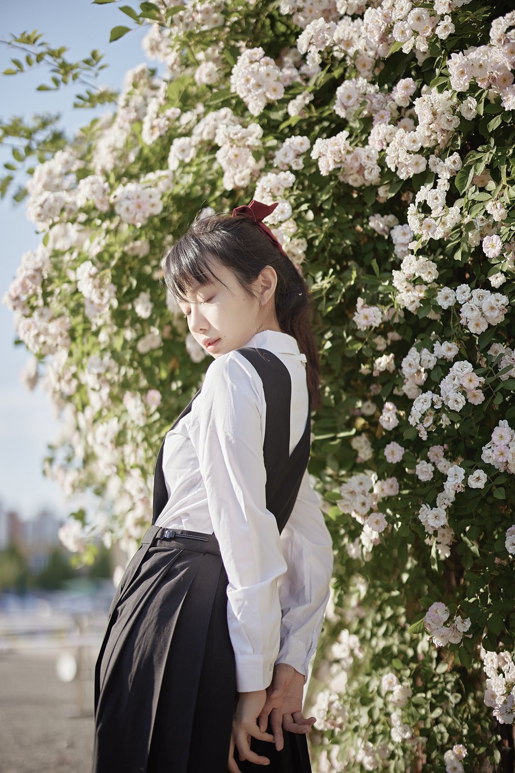 人气动漫Coser@Shika小鹿鹿 蔷薇JK [14P-198MB] 网红写真-第2张