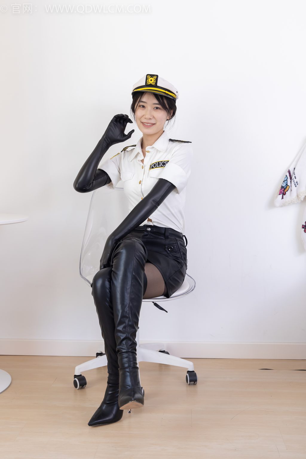 勿恋传媒 NO.2315 菜菜-遇见彩虹 [160P/1V/3.67G] 其它写真-第2张