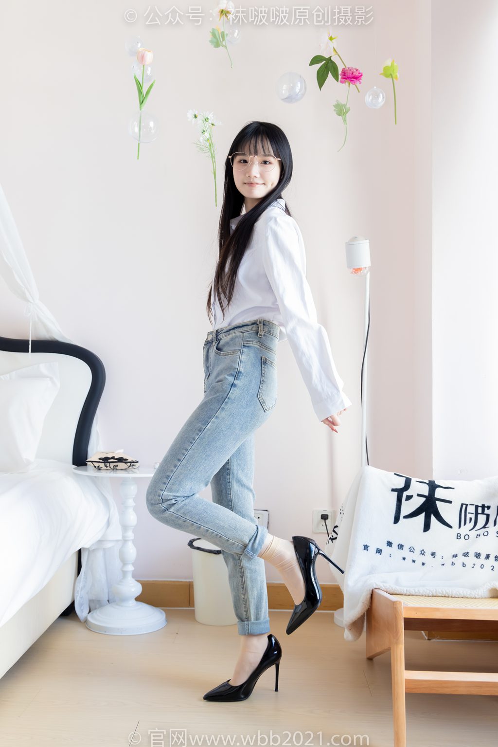 [BoBoSocks袜啵啵] NO.559 甜甜圈-高跟鞋、短肉丝、垫脚半蹲半脱袜子剧情 [146P/1V/5.77GB] 年费专享-第3张