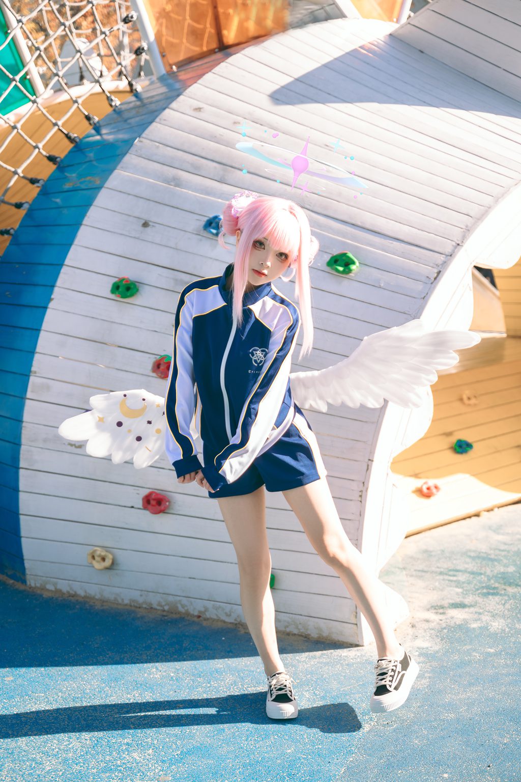 网红Coser@矢量鱼 –圣园未花 [41P-254MB] 网红写真-第2张