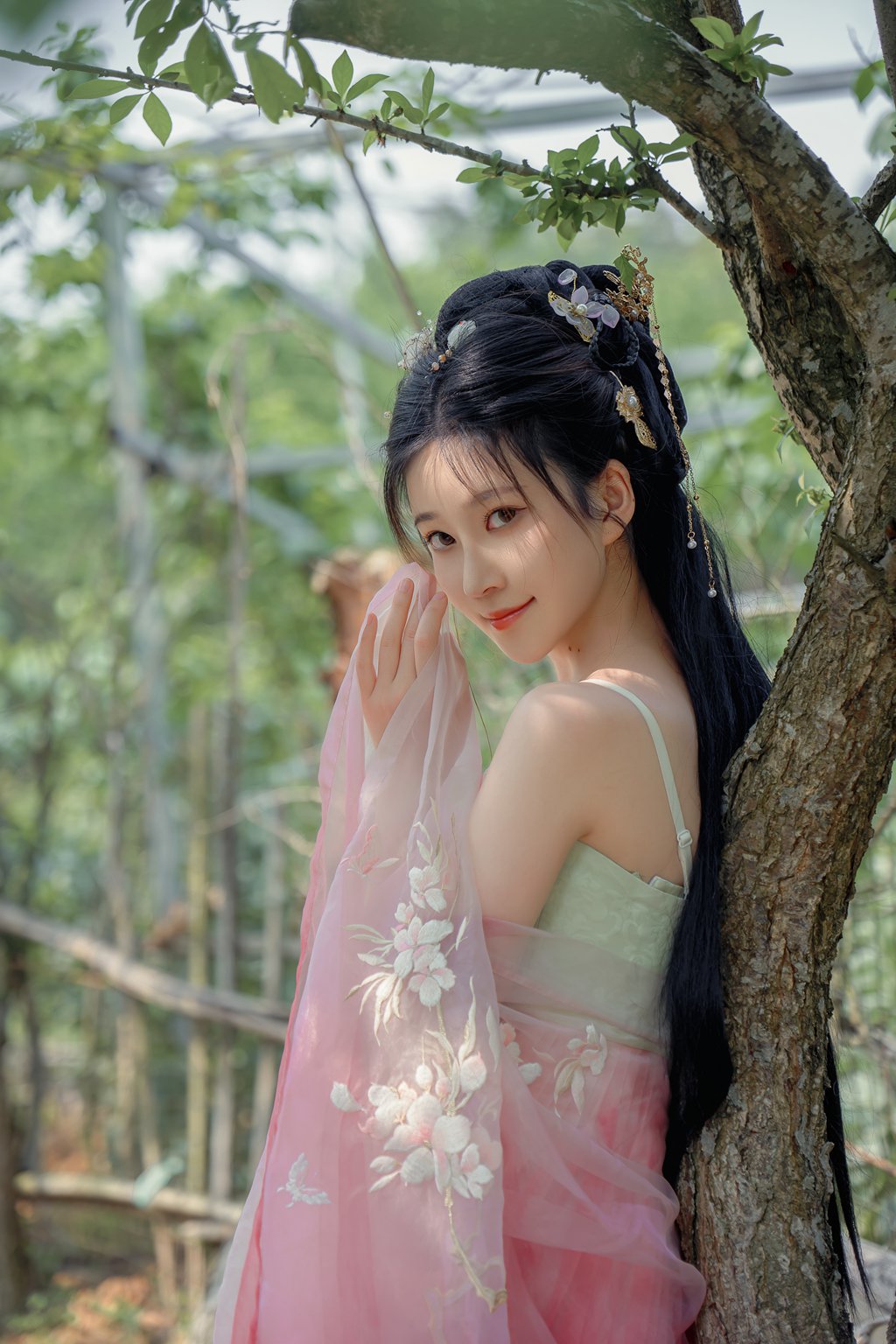人气美女@年年nnian –海棠仙[84P-342.4M] 网红写真-第1张