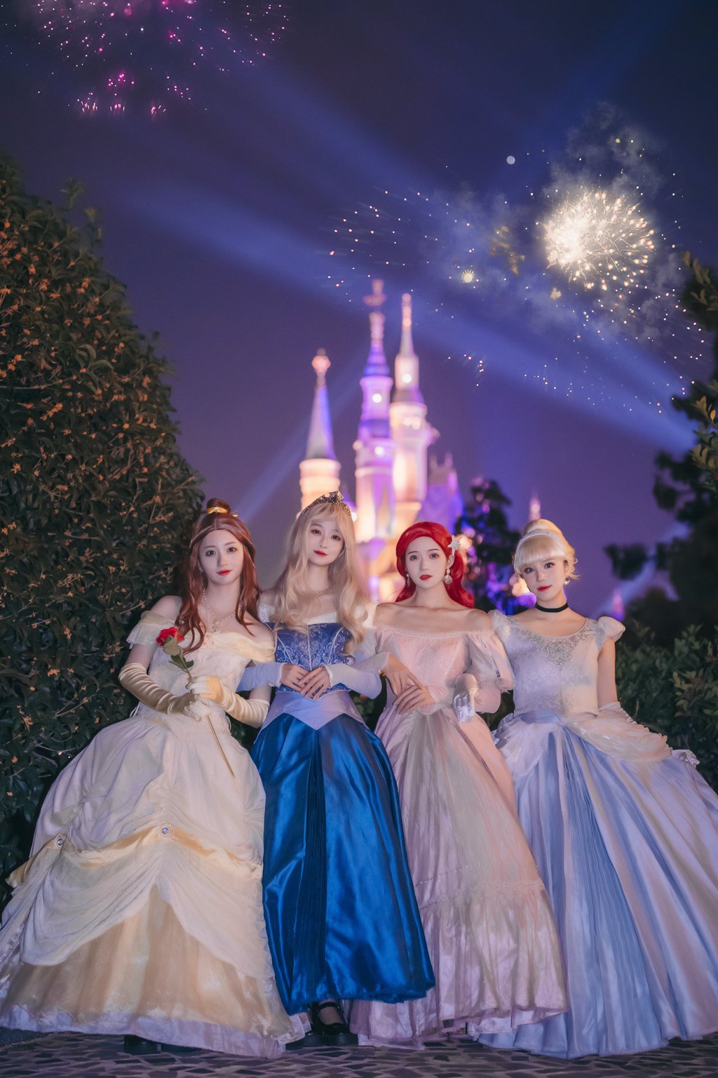 人气Coser@兔子Zzz不吃胡萝卜 &贰加六&Conkon控控&小泽 – 公主们回家了[27P-157M] 网红写真-第1张