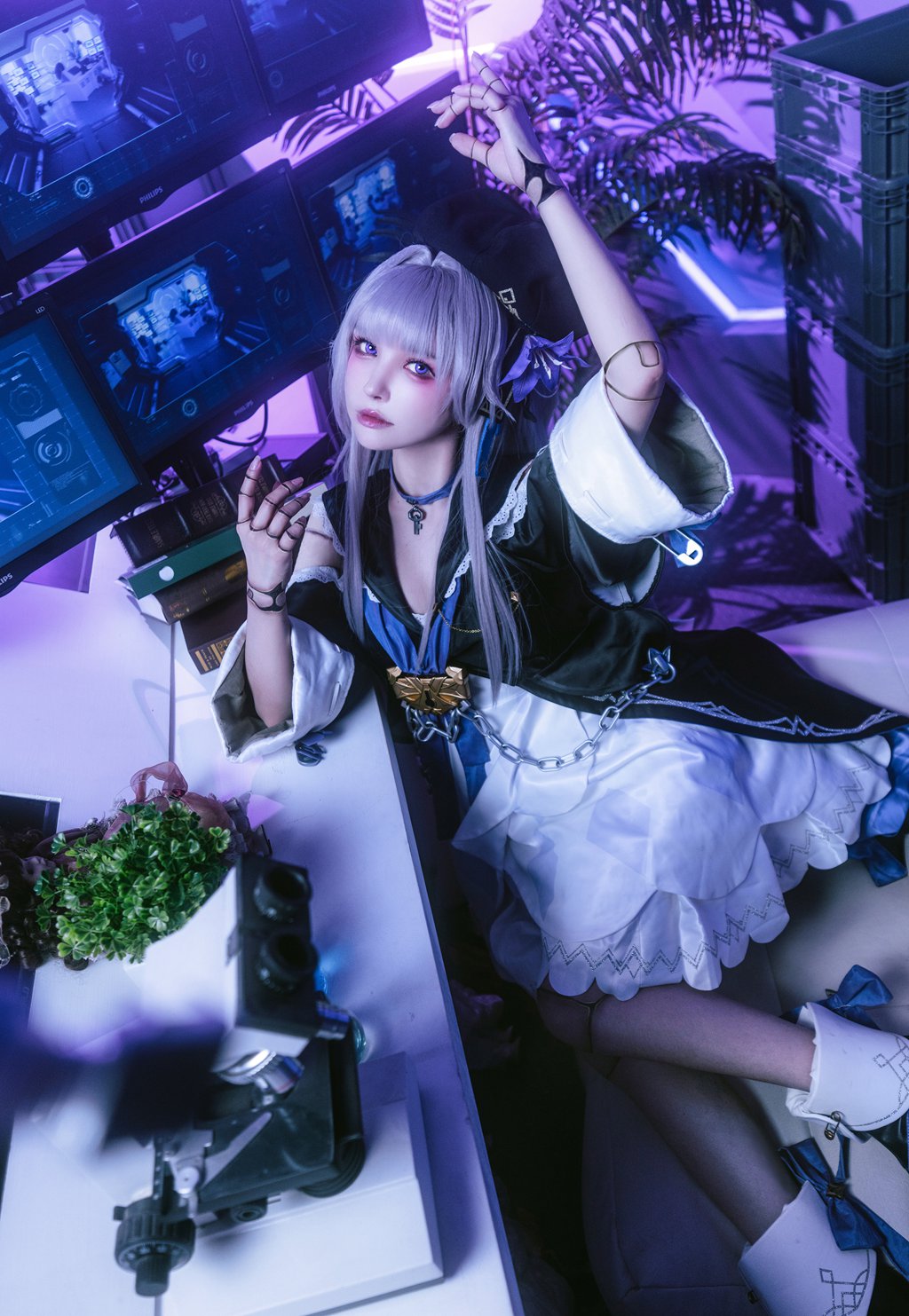 网紅Coser@一千只猫薄禾 –小黑塔[19P-122M] 网红写真-第2张