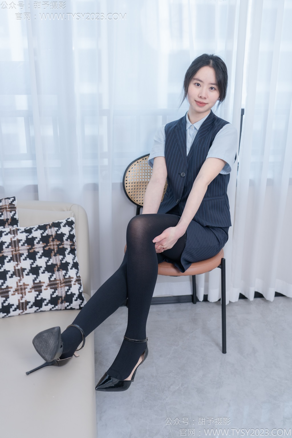 [甜予摄影] NO.187 知知-高跟鞋、厚嘿丝（完整版）[128P/2V/9.85G] 年费专享-第1张