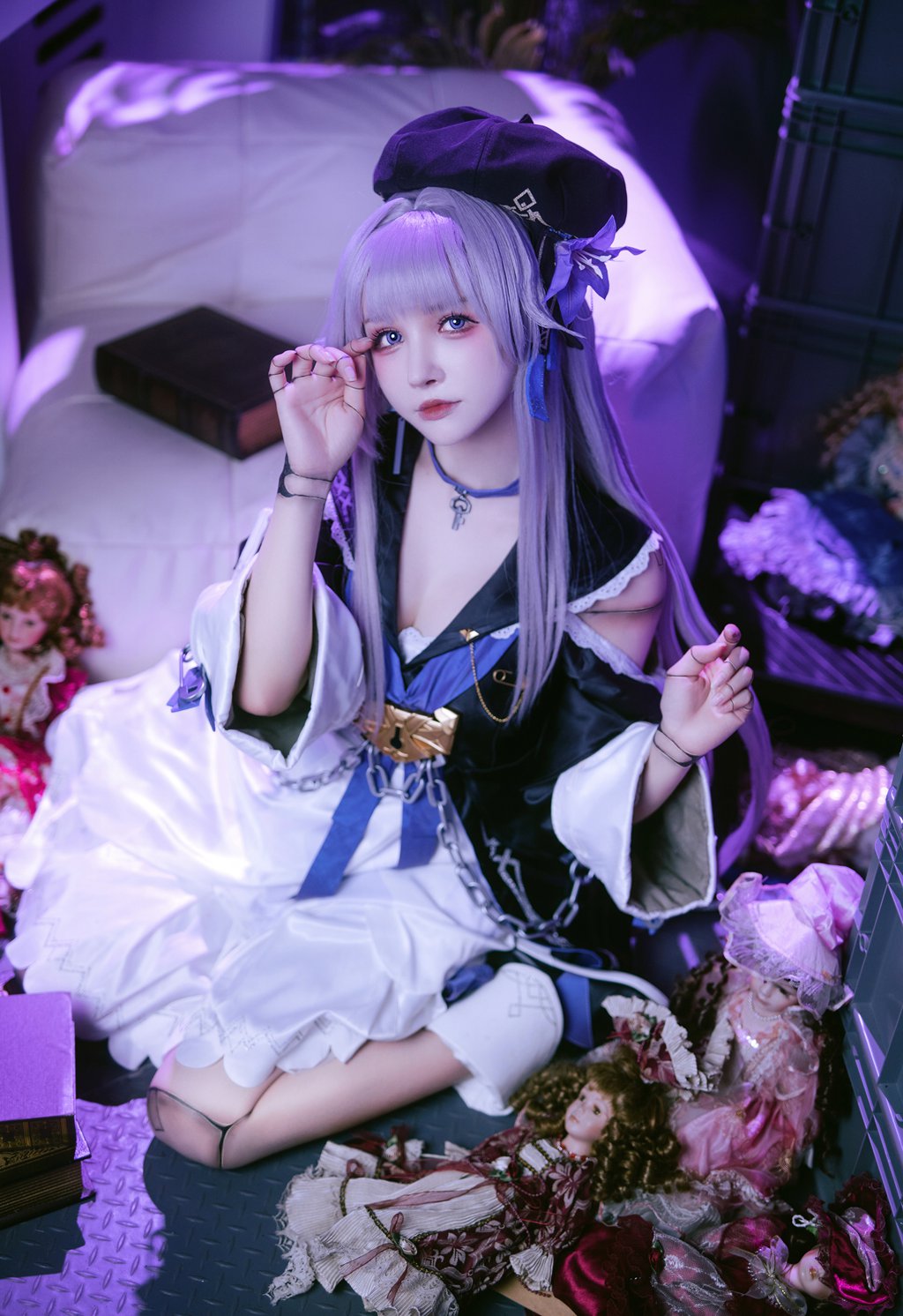 网紅Coser@一千只猫薄禾 –小黑塔[19P-122M] 网红写真-第1张