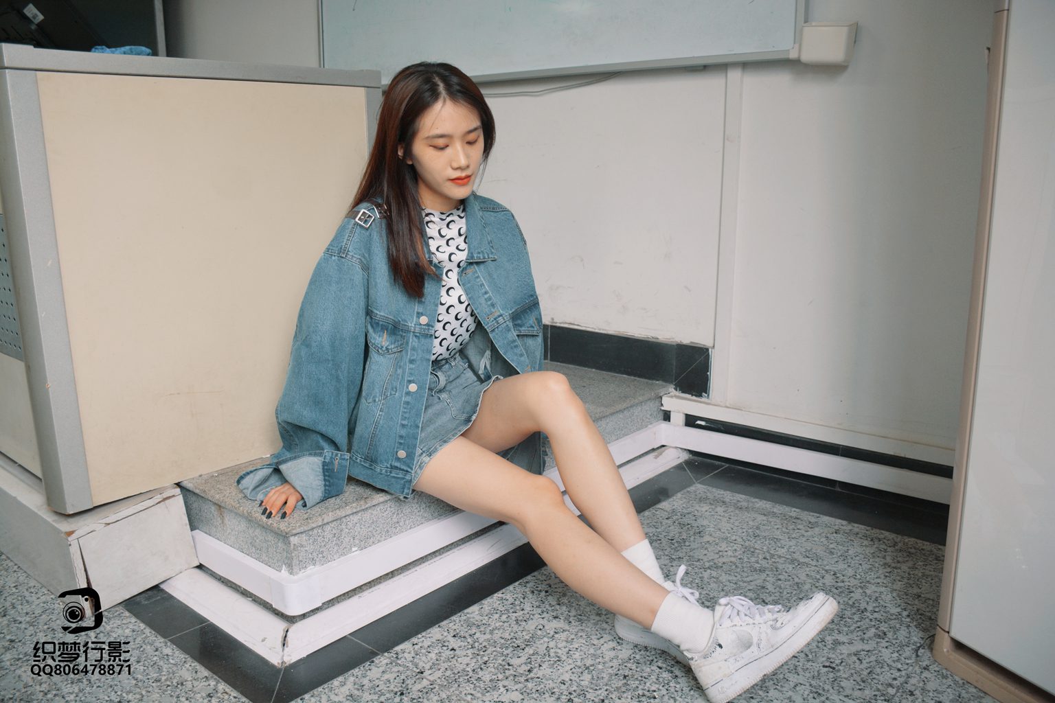 织梦映像 NO.004-双芝竞秀-教室白袜[68P/1V/1.5GB] 单购-第4张