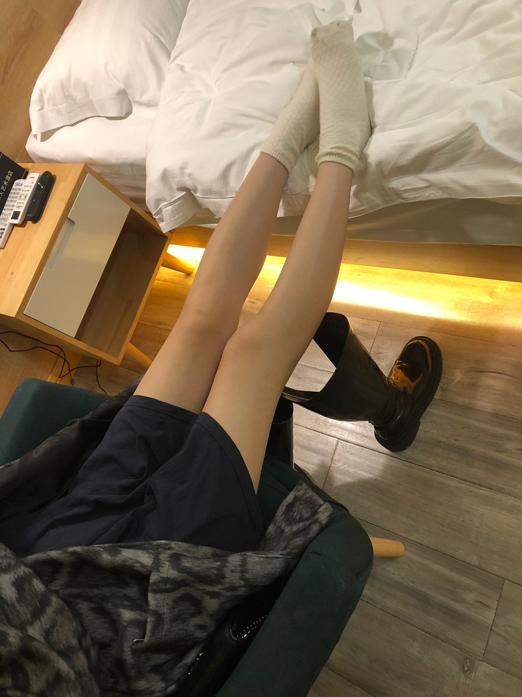 本足摄影-039期 黑长靴棉袜裸足味道真不错[47P/1V/391MB] 网红写真-第4张