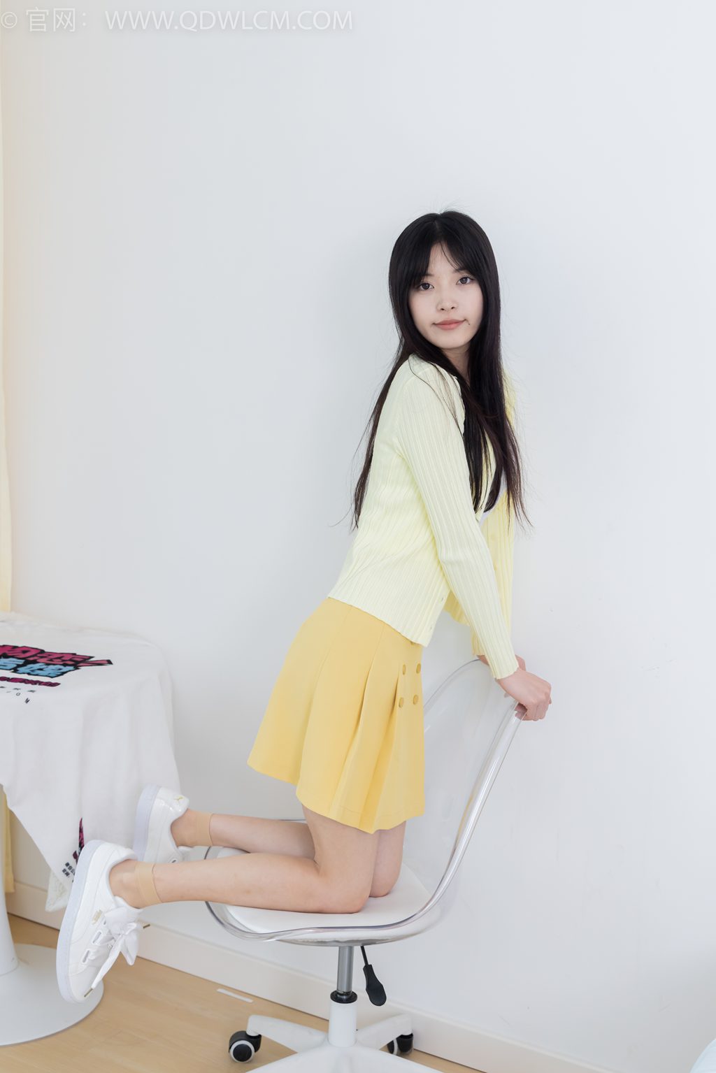 勿恋传媒 NO.2381 茯苓-阳光万里 [195P/1V/5.30G] 其它写真-第4张