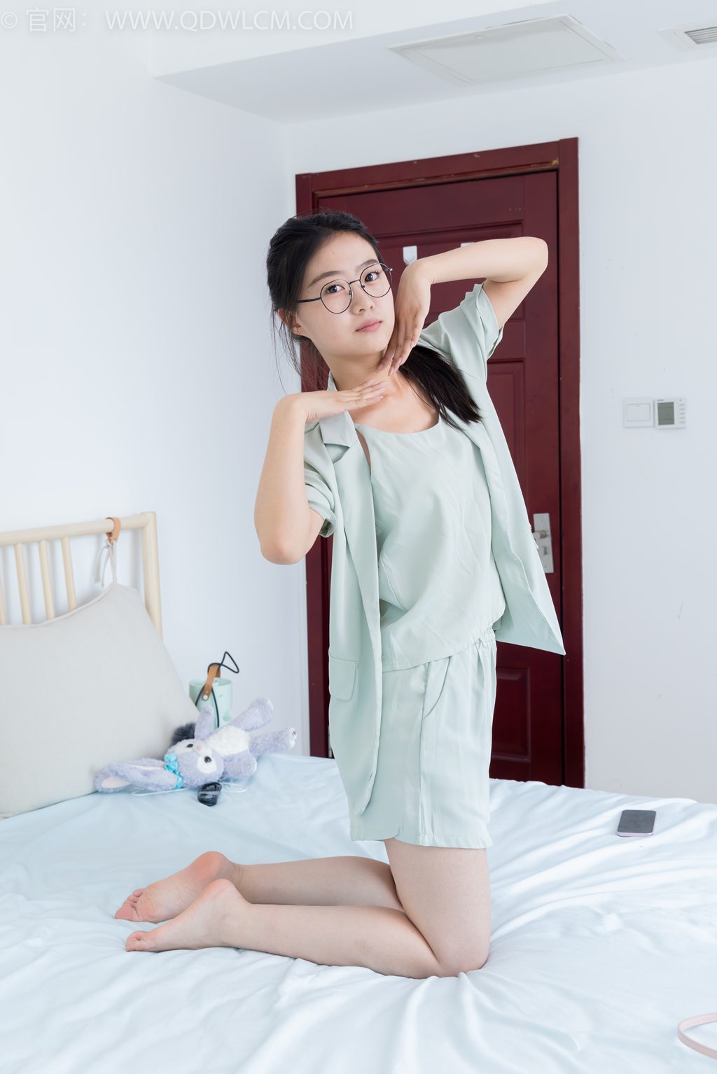 勿恋传媒 NO.2384 芋头-那阵风 [140P/1V/5.54G] 其它写真-第4张