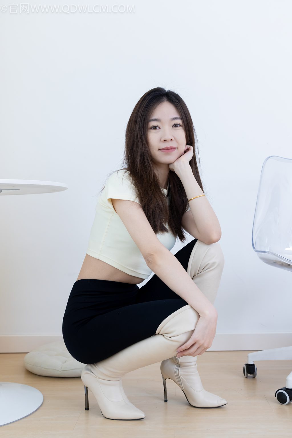 勿恋传媒 NO.2339 婷婷-末班电台 [175P/1V/4.28G] 其它写真-第3张