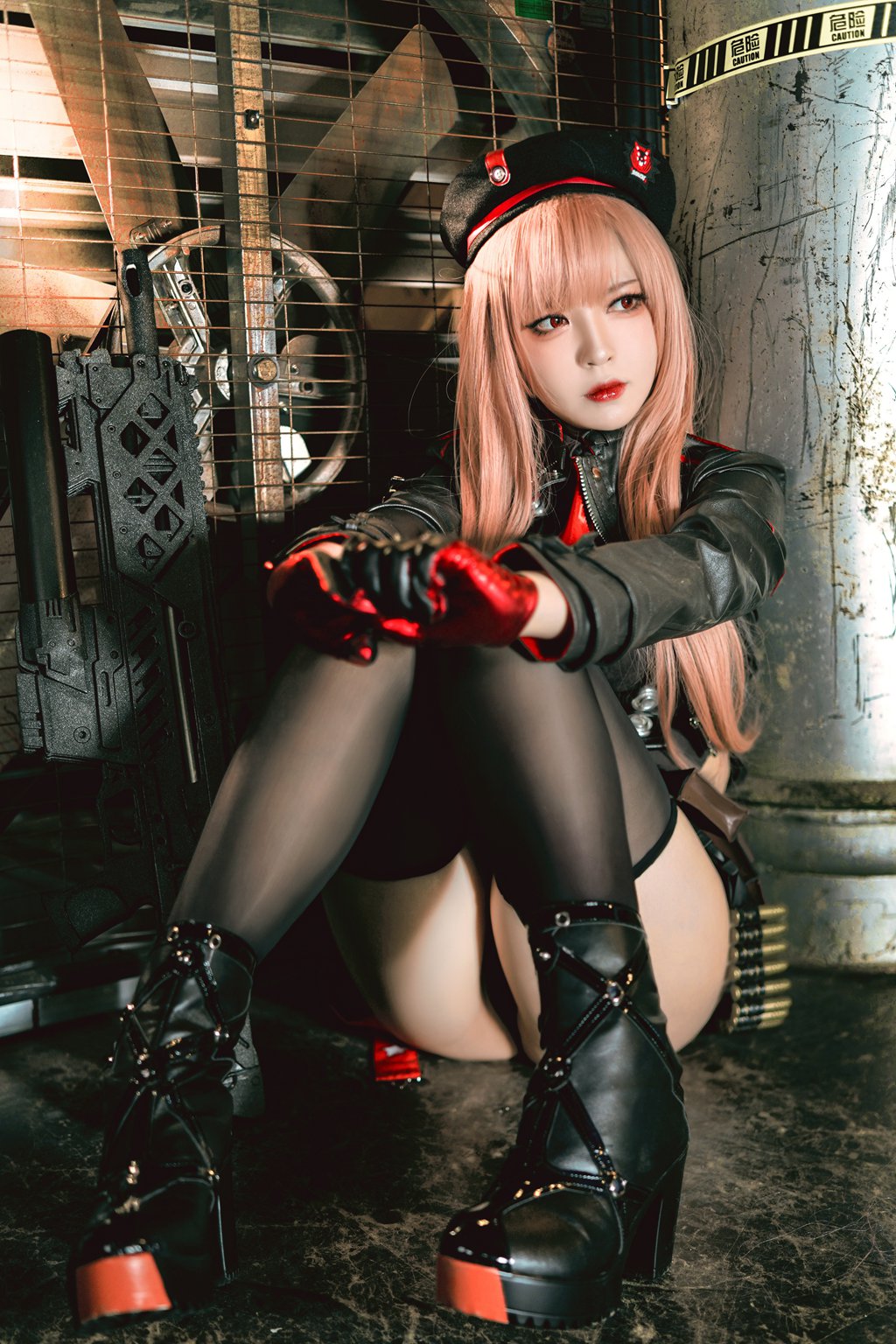 微博人气Coser@半半子 NIKKE 拉毗 [54P2V-218MB] 网红写真-第3张