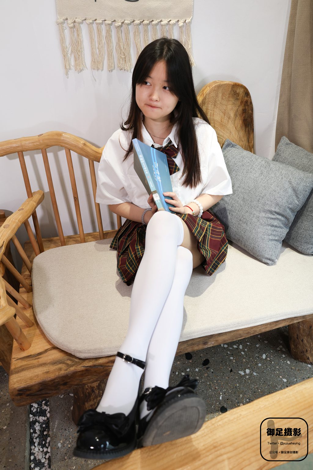 御足摄影 – NO.041 好可爱的鞋子 [76P1V-2.82GB] 年费专享-第3张