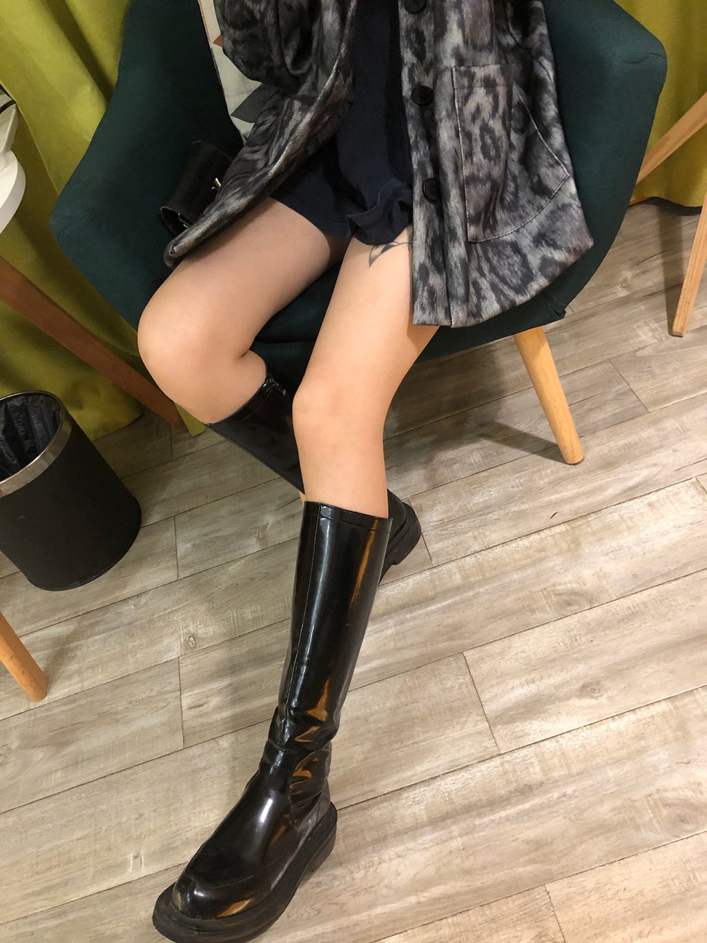 本足摄影-039期 黑长靴棉袜裸足味道真不错[47P/1V/391MB] 网红写真-第3张