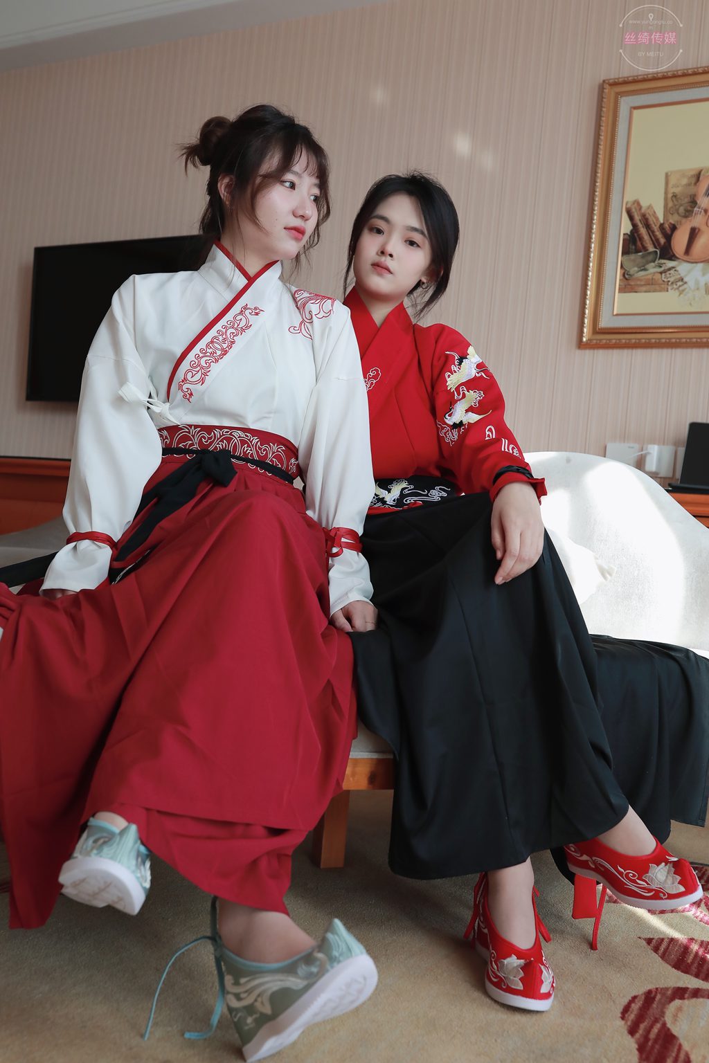 凡夫摄影-HH0022-可菲×晓莲 红色古装汉服丝足 [192P/2V/7.27GB] 凡夫摄影-第3张