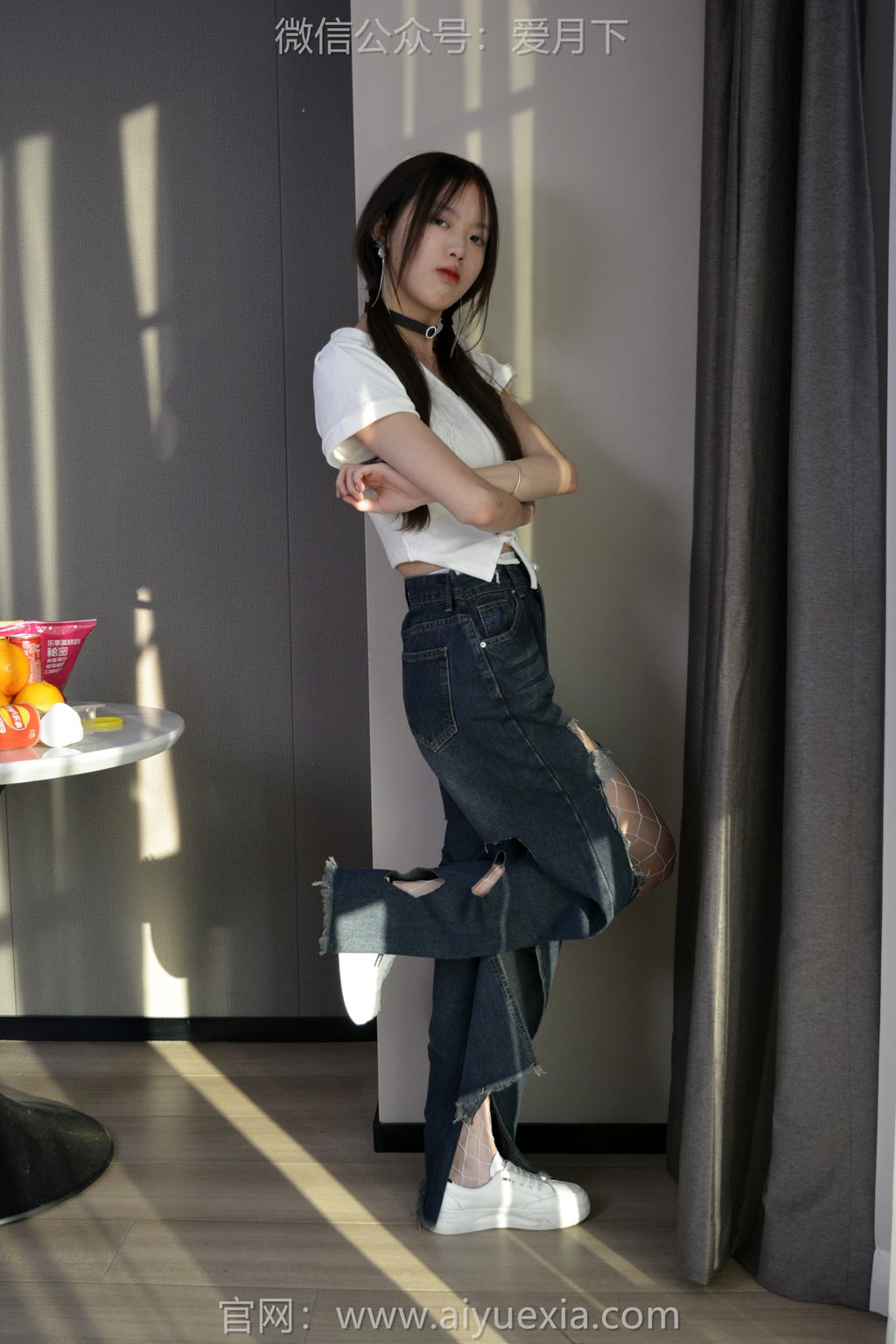 [爱月下] NO.041 情情~【热辣滚烫】好好好，好好的一条牛仔裤你非要我剪成这样？（花絮版）[141P/1V/5.93G] 年费专享-第4张