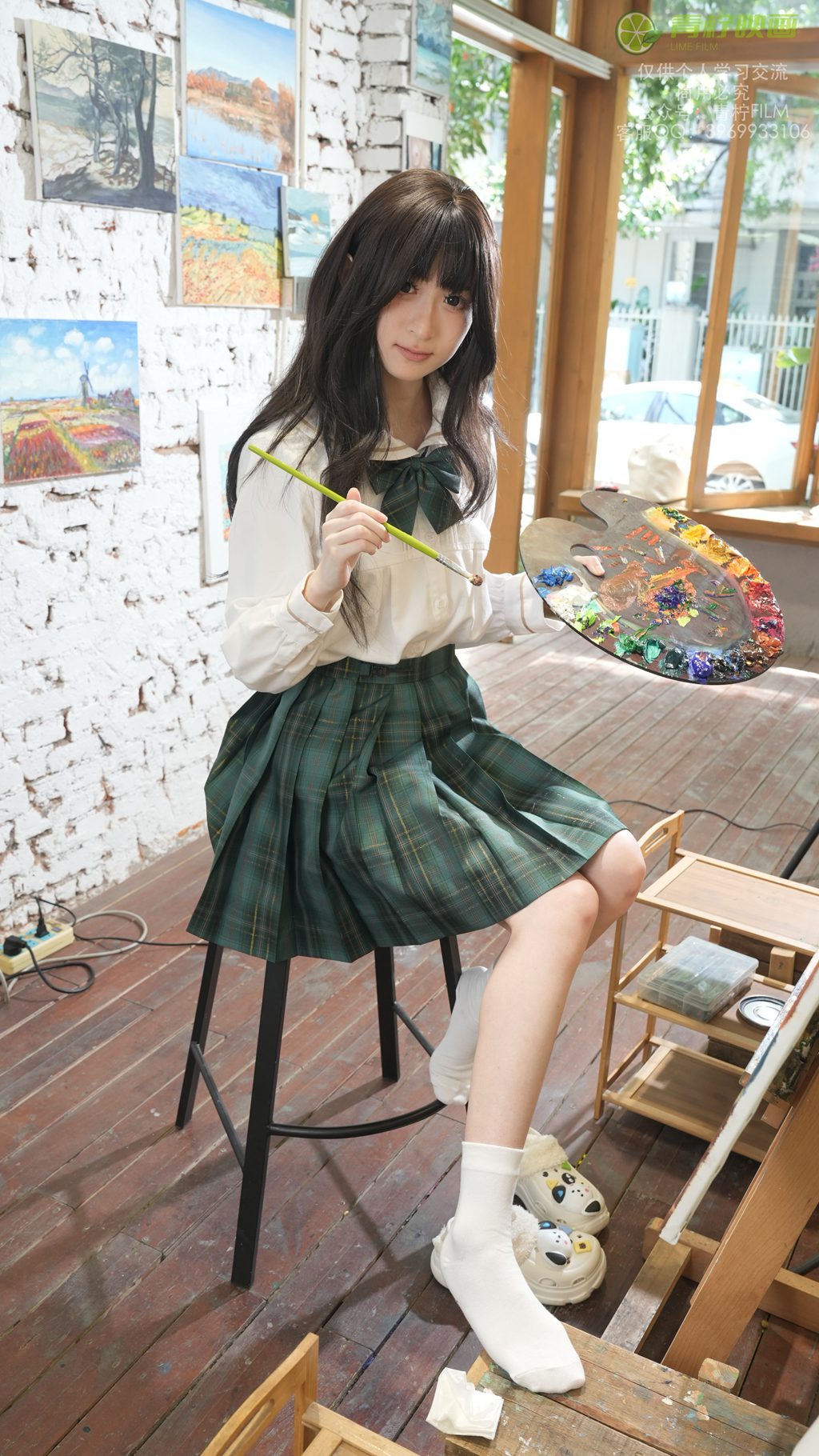 [青柠映画] No.29 AN 画室JK+油画素材（白袜白丝裸足展示）[146P/336MB] 年费专享-第3张