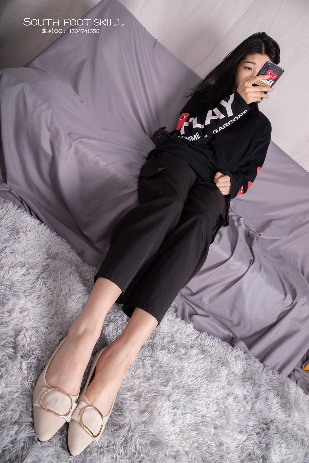 南国足艺 No.078 秋秋平底鞋里的大脚丫，挑鞋玩鞋，把脚踩在鞋子上歇脚 [128P/1.55G] 南国足艺-第2张