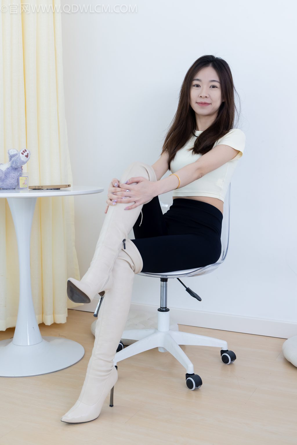 勿恋传媒 NO.2339 婷婷-末班电台 [175P/1V/4.28G] 其它写真-第2张