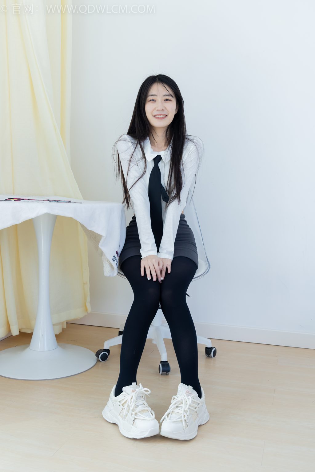 勿恋传媒 NO.2346 菜菜-油菜花田 [167P/1V/3.57G] 其它写真-第2张