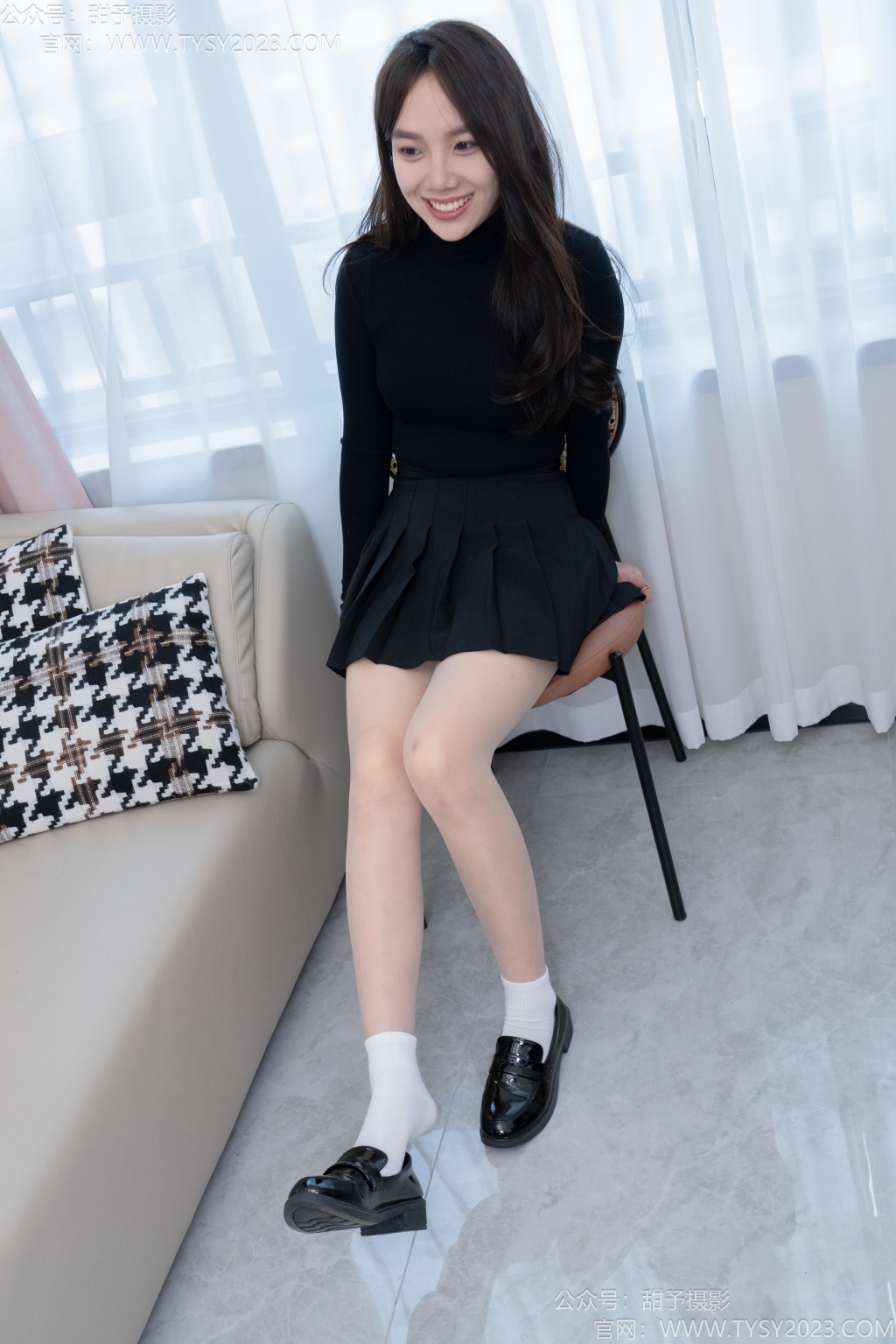 [甜予摄影] NO.191 贝壳-皮鞋、白棉袜、薄肉丝（脚尖加固）（完整版）[135P/2V/9.49G] 年费专享-第2张