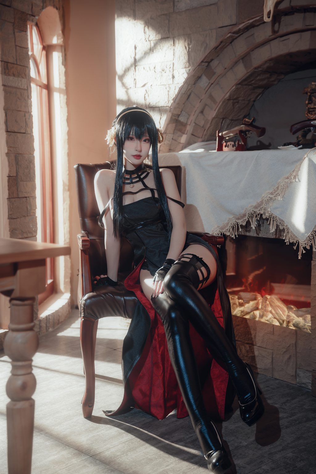 知名动漫博主@清水由乃 间谍过家家 约尔战斗服[30P-487.6M] 网红写真-第2张