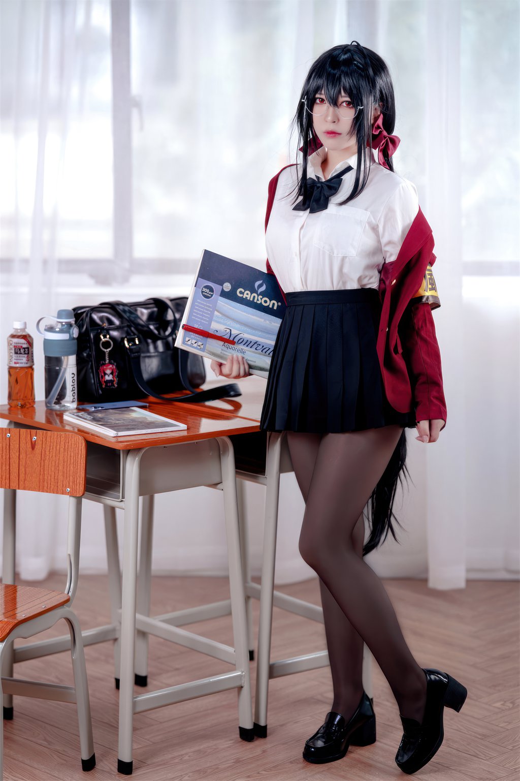 微博人气Coser@半半子 大凤 风纪委员 [55P3V-352MB] 网红写真-第2张
