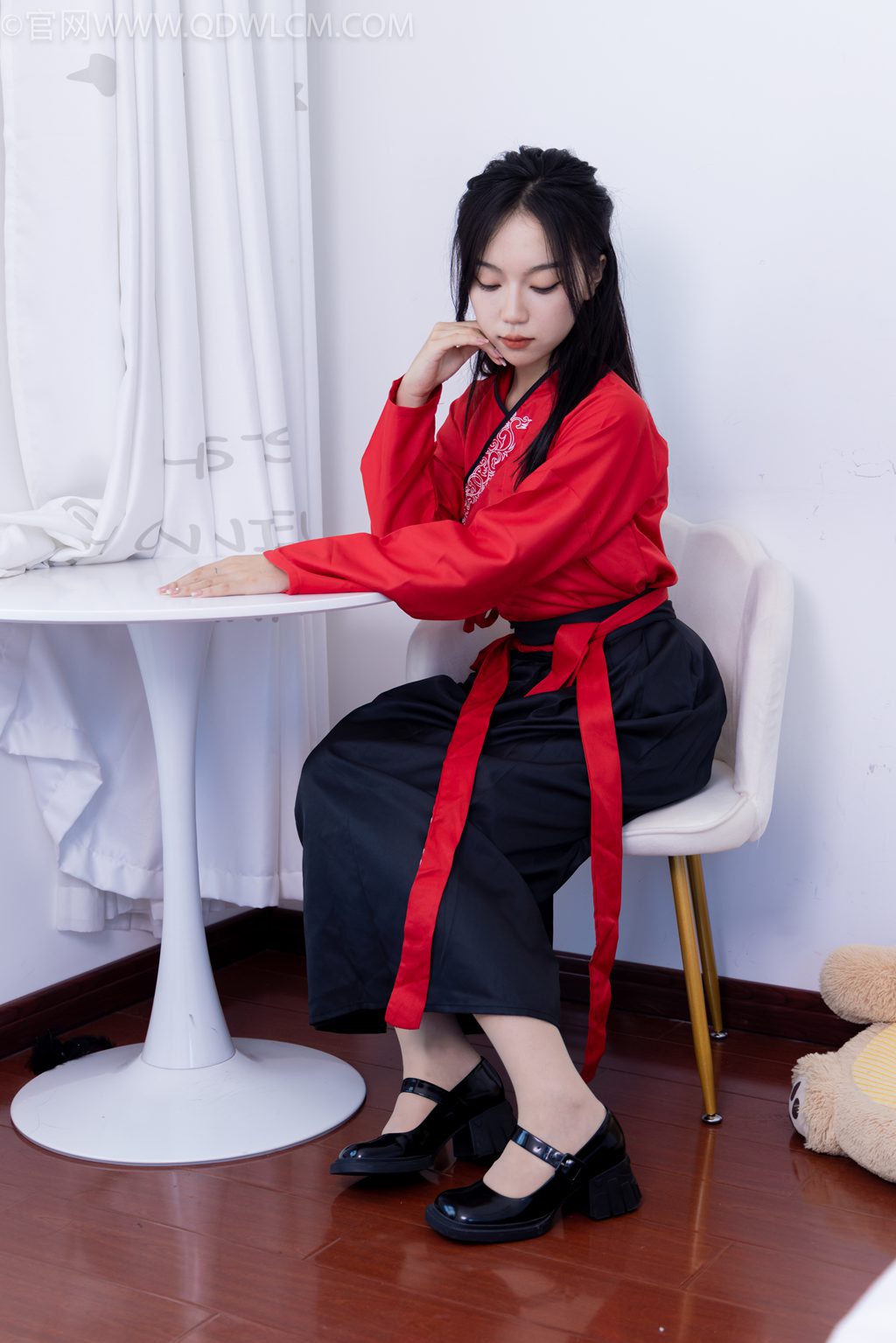 勿恋传媒 NO.2330 纱纱-樱花纷扬如雪 [219P/1V/6.65G] 其它写真-第2张