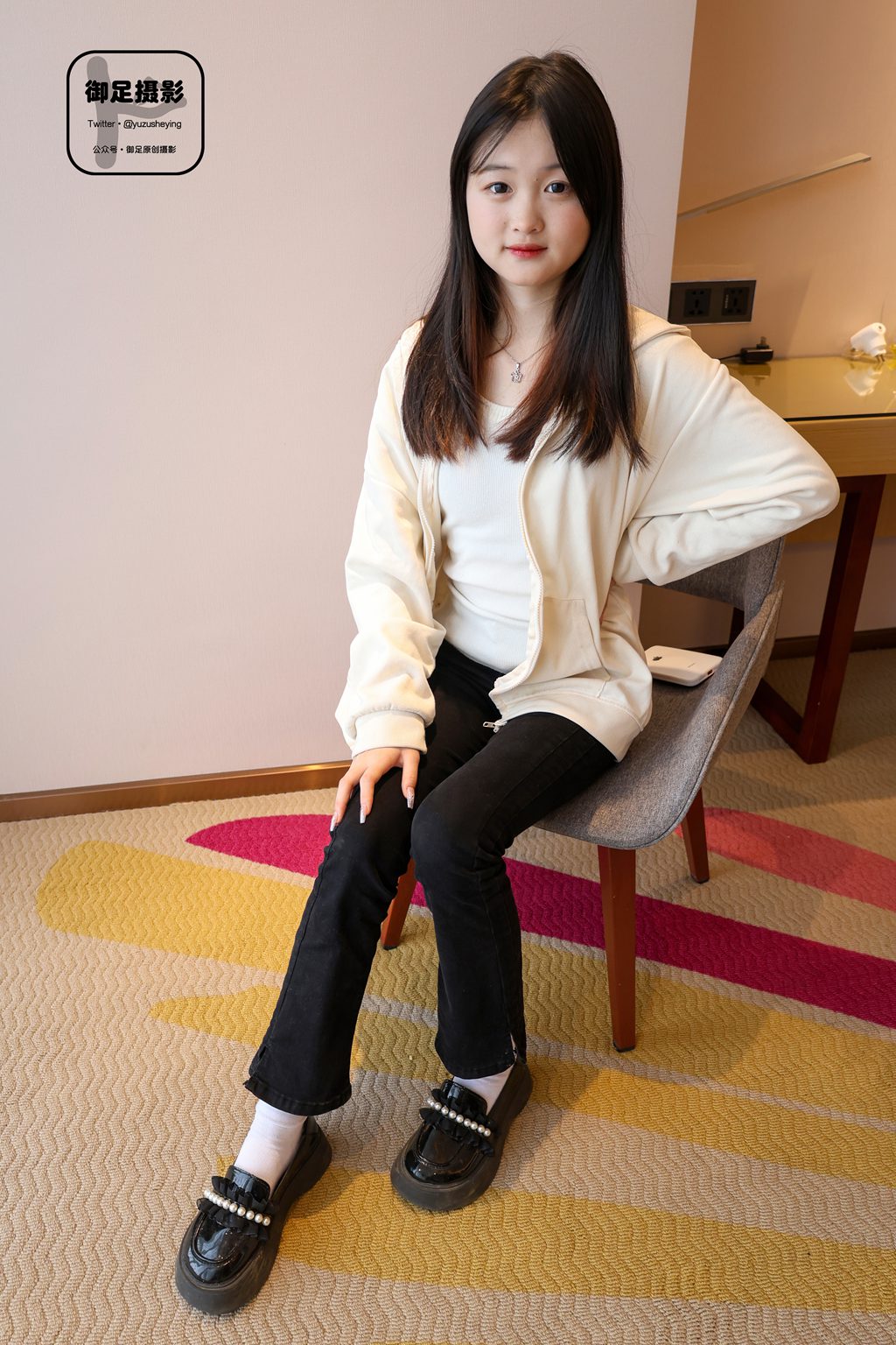 御足摄影 – NO.042 小皮鞋白袜 [85P1V-2.23GB] 年费专享-第2张