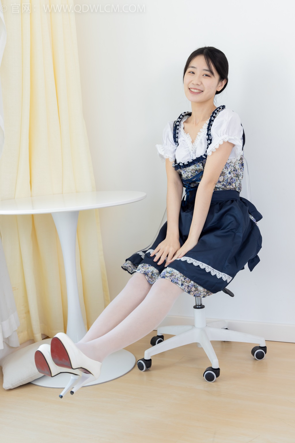 勿恋传媒 NO.2365 菜菜-波西米亚风情 [260P/1V/5.99G] 其它写真-第3张