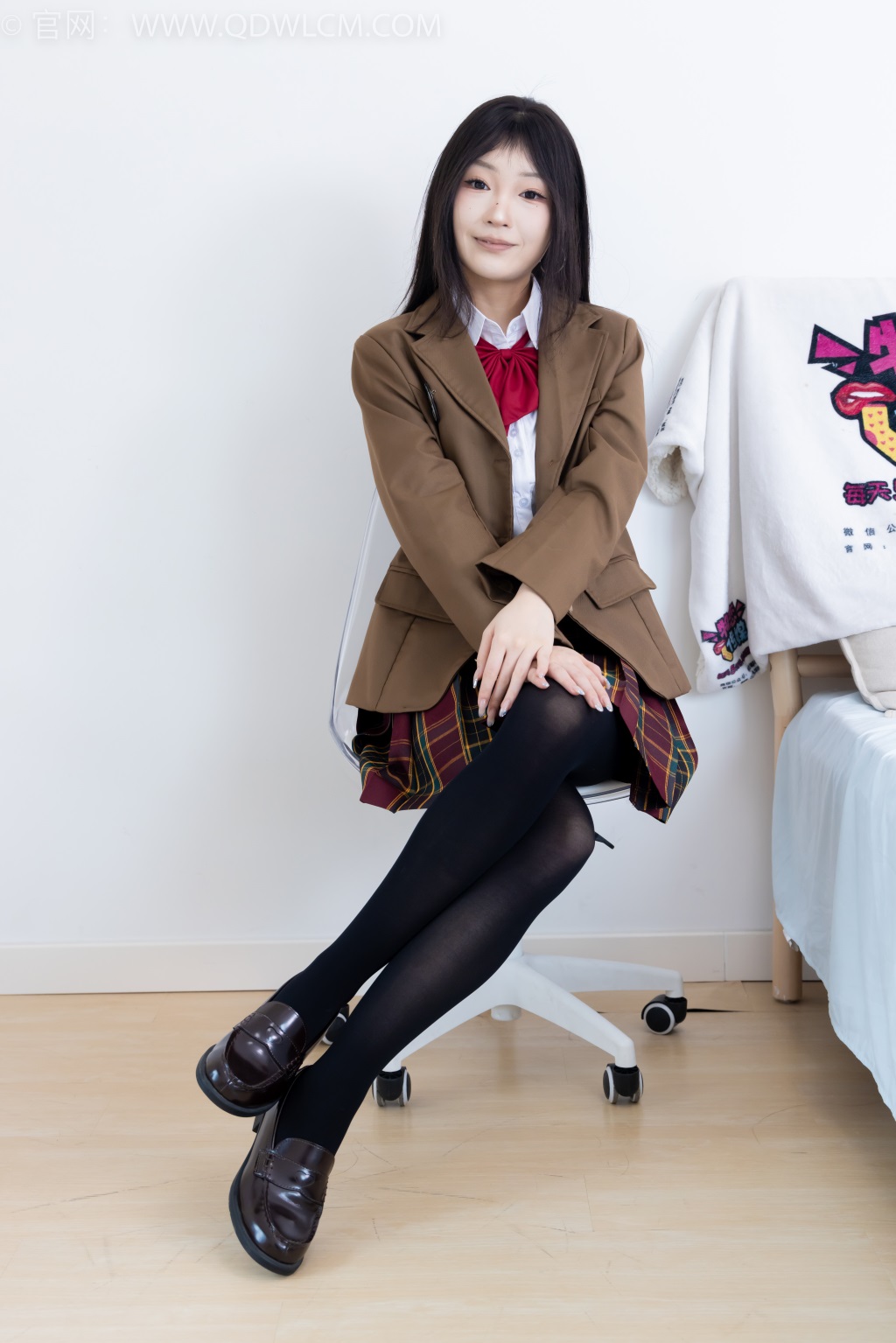 勿恋传媒 NO.2367 嘟嘟-明月夜 [165P/1V/3.81G] 其它写真-第2张