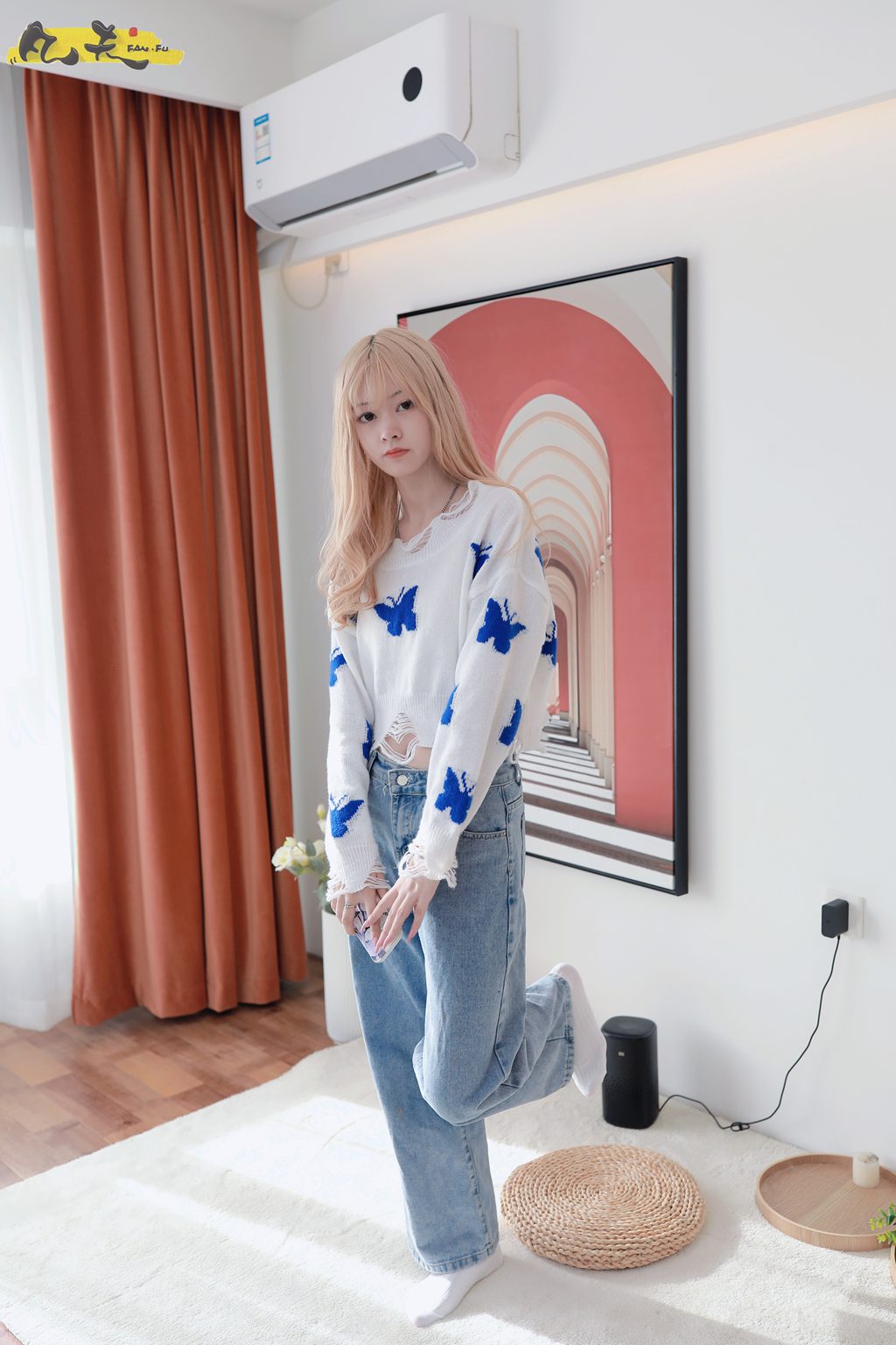 凡夫摄影-HH0016-小恩 墨落成白棉袜裸足[186P/2V/4.01GB] 凡夫摄影-第2张