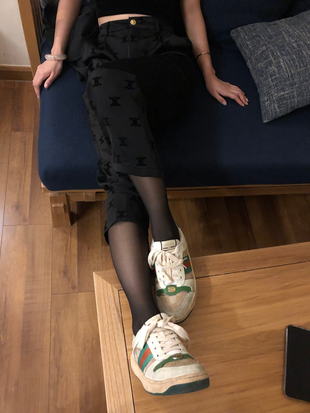 本足摄影-043期 黑丝黑指甲油裸足[44P/1V/88MB] 年费专享-第2张