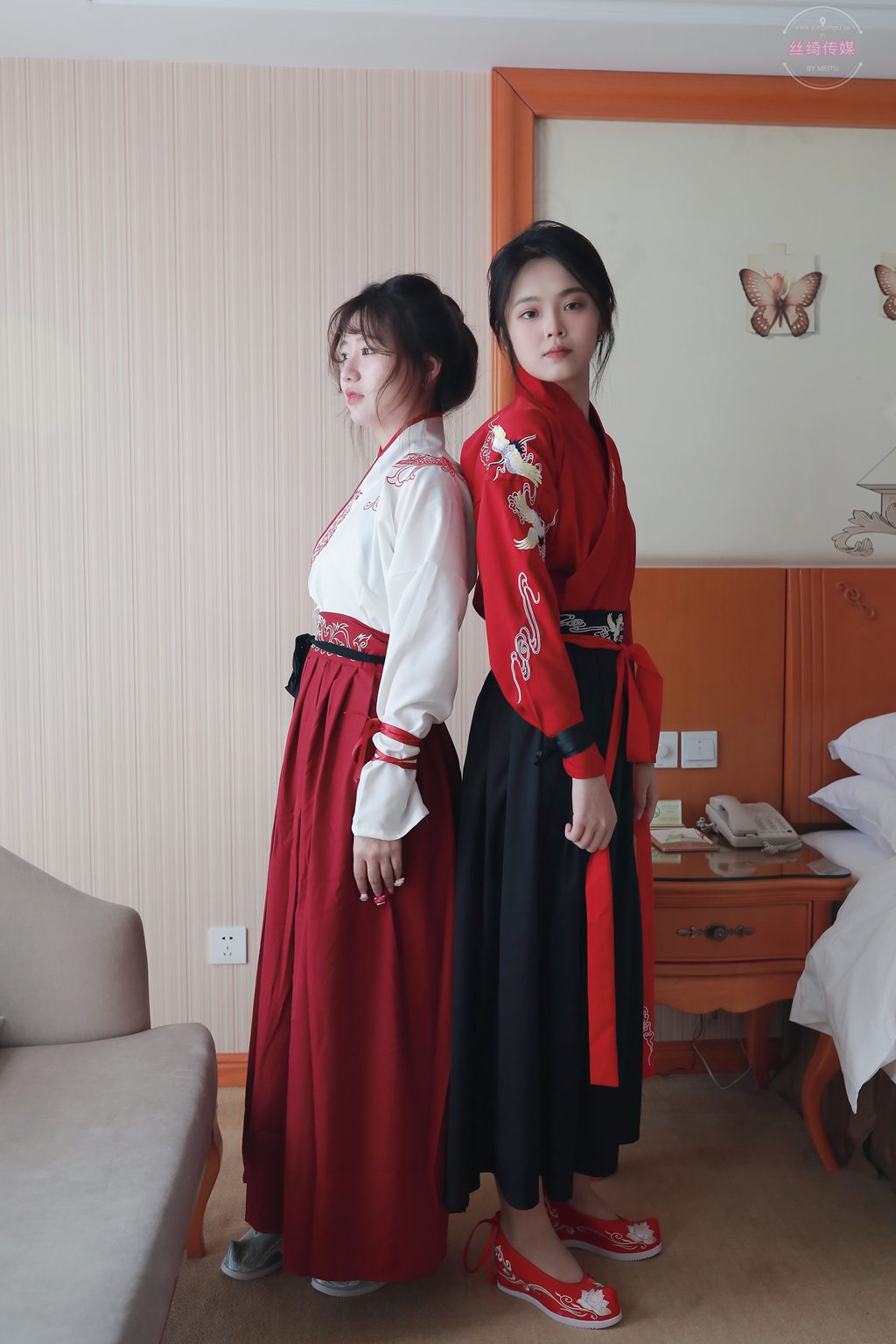 凡夫摄影-HH0022-可菲×晓莲 红色古装汉服丝足 [192P/2V/7.27GB] 凡夫摄影-第2张