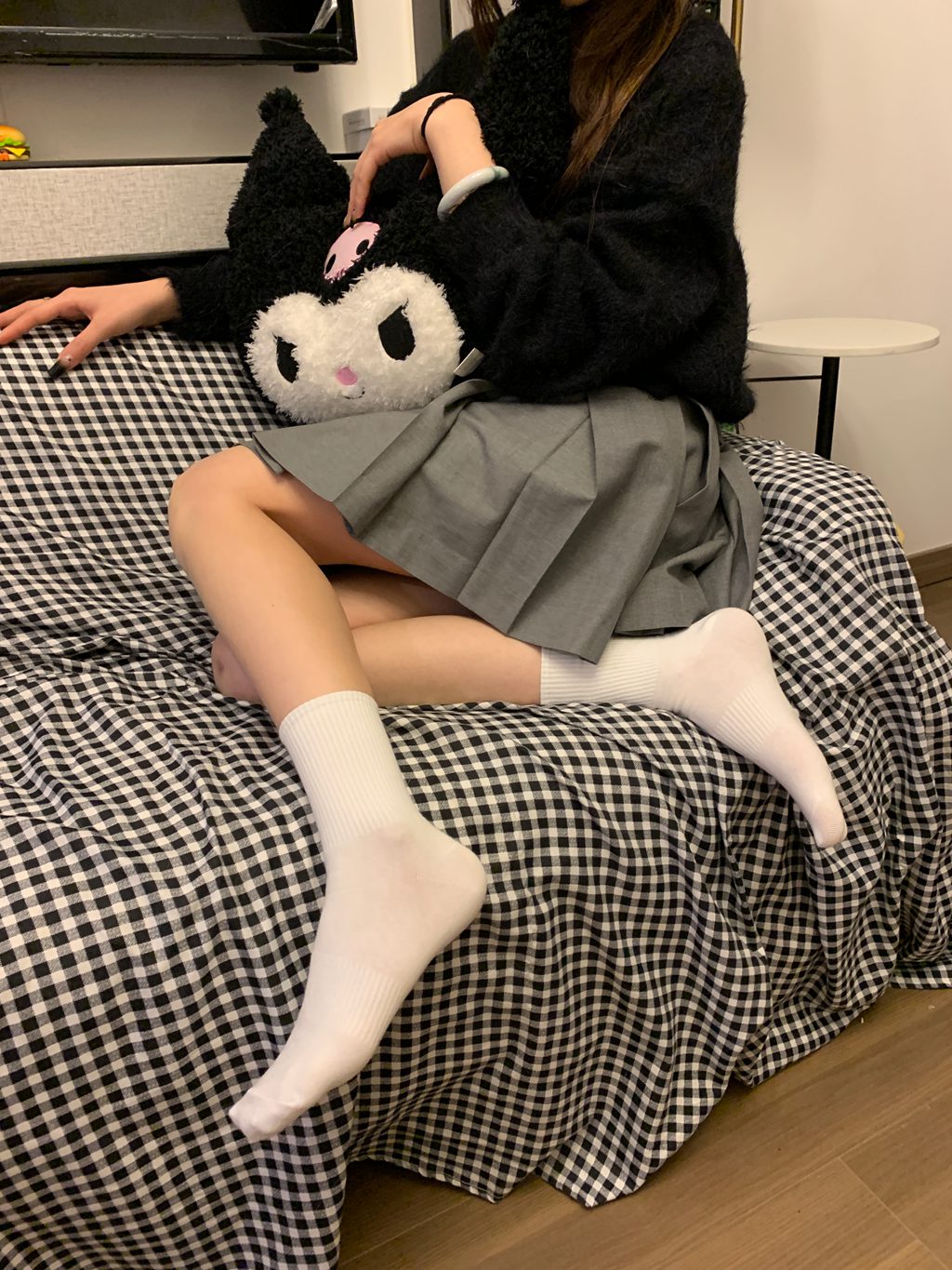 织梦映像 NO.002-双芝竞秀-妮白袜椰子鞋[74P/1V/1.5GB] 单购-第2张